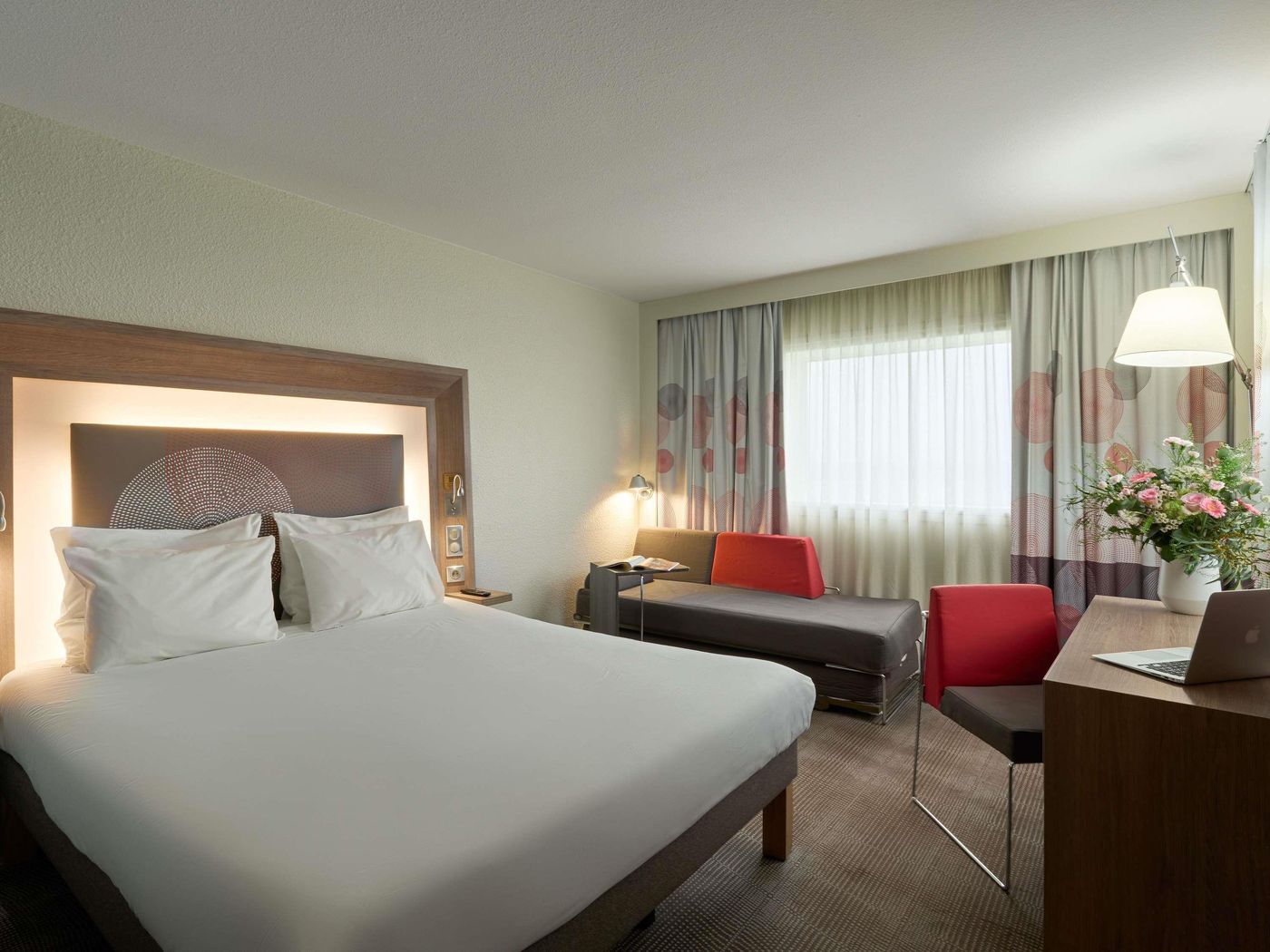 Novotel-Paris-la-Defense-Room-25