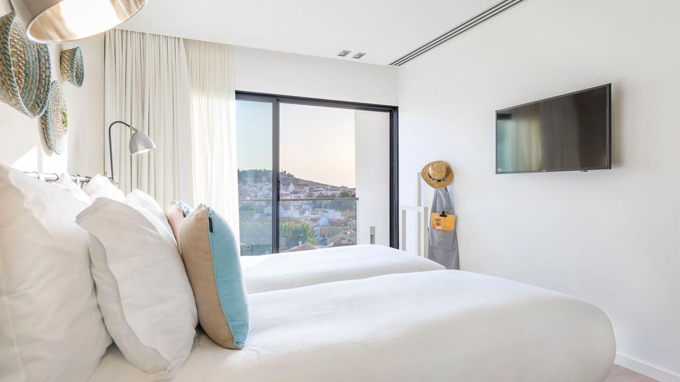 Octant-Santiago-Room-8