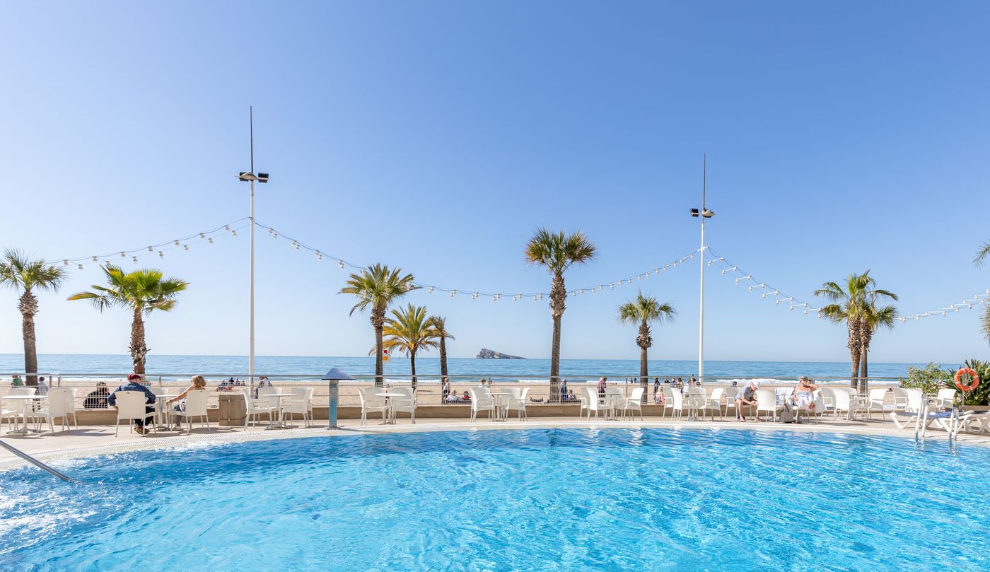 HOTEL-CIMBEL-Pool-35