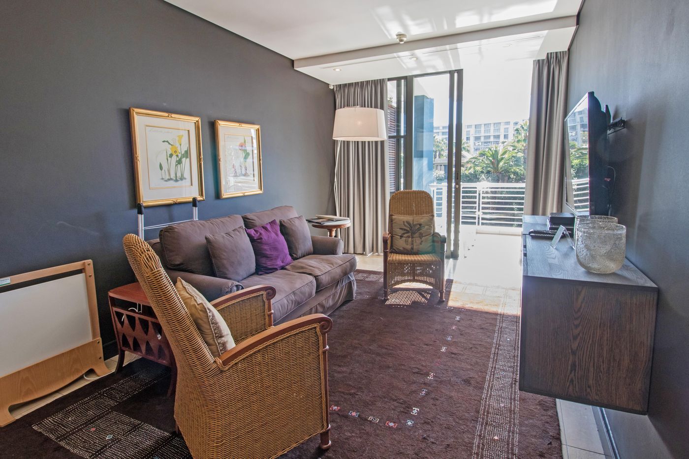 Waterfront-Village-Room-15