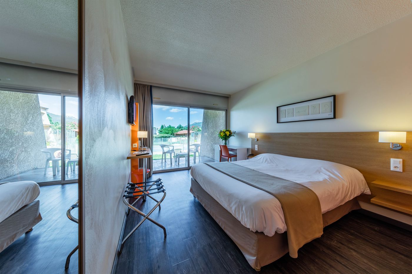 Noemys Toulon La Valette Hotel & Piscine-France-LA VALETTE-Room-10