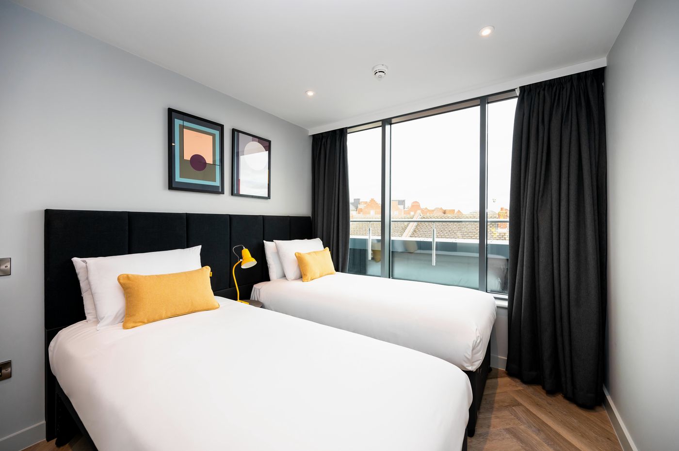 Staycity-Aparthotels-Tivoli-Room-34