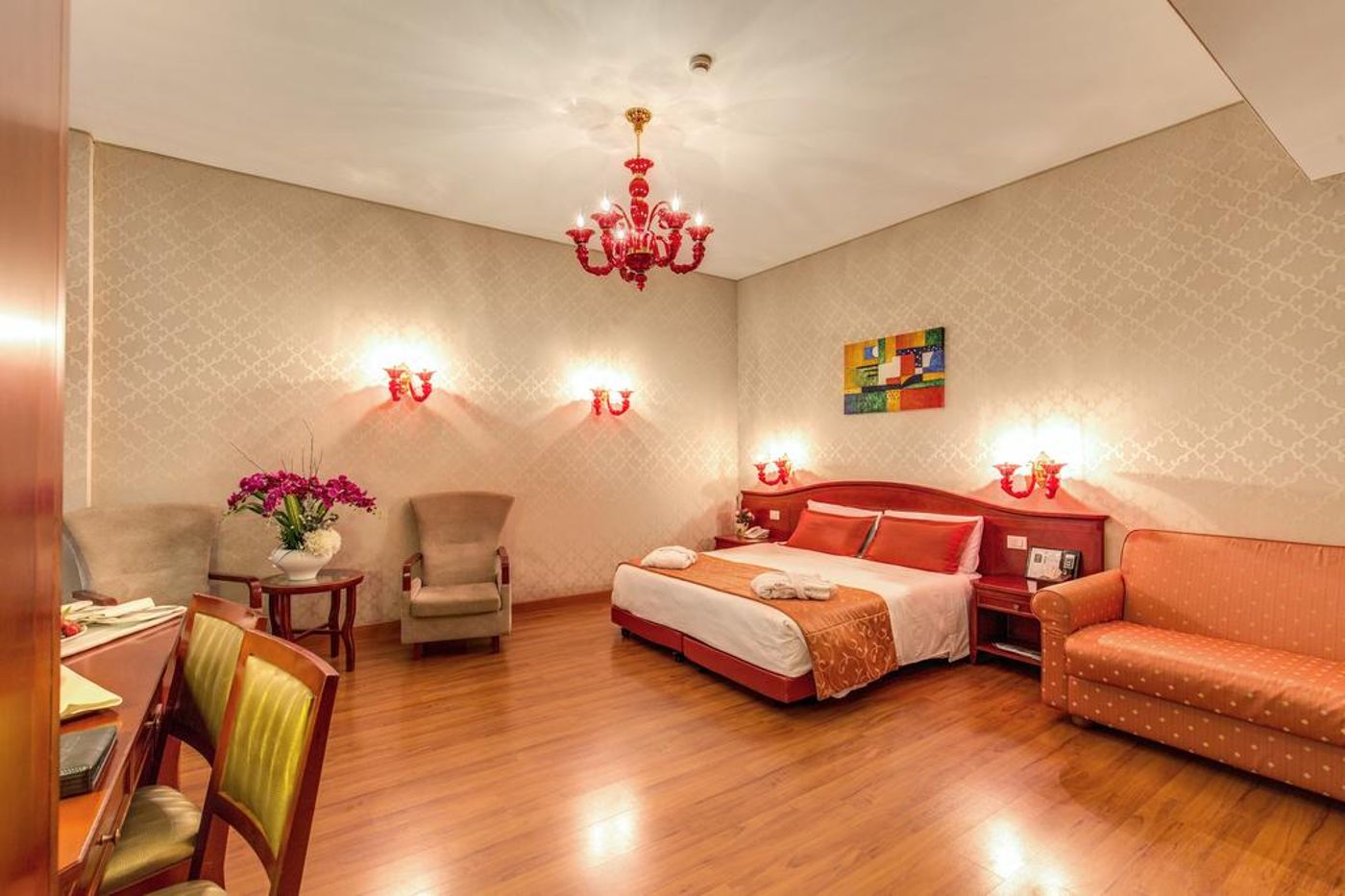 Augusta-Lucilla-Palace-Room-2