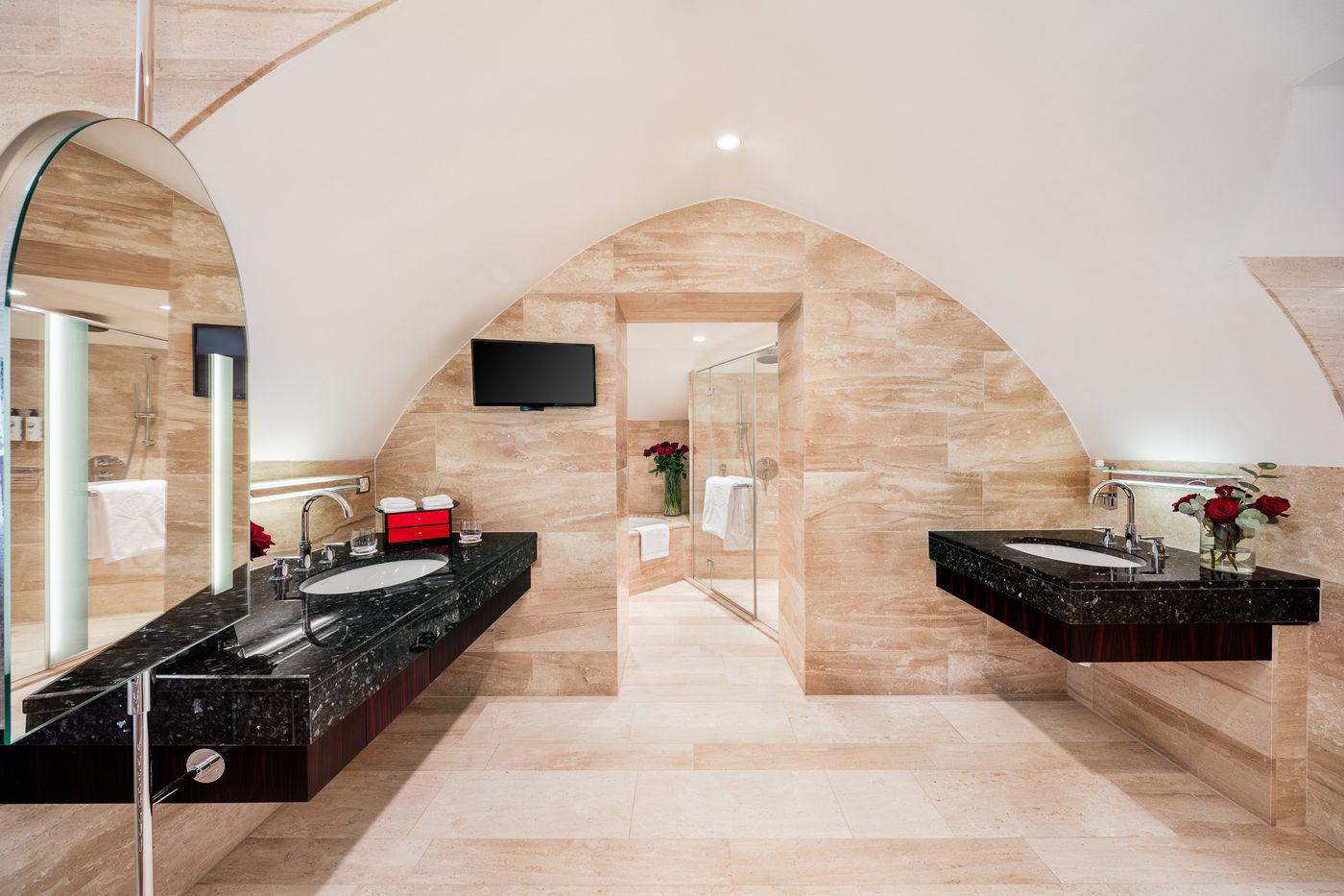 Mandarin-Oriental--Prague-Room-51