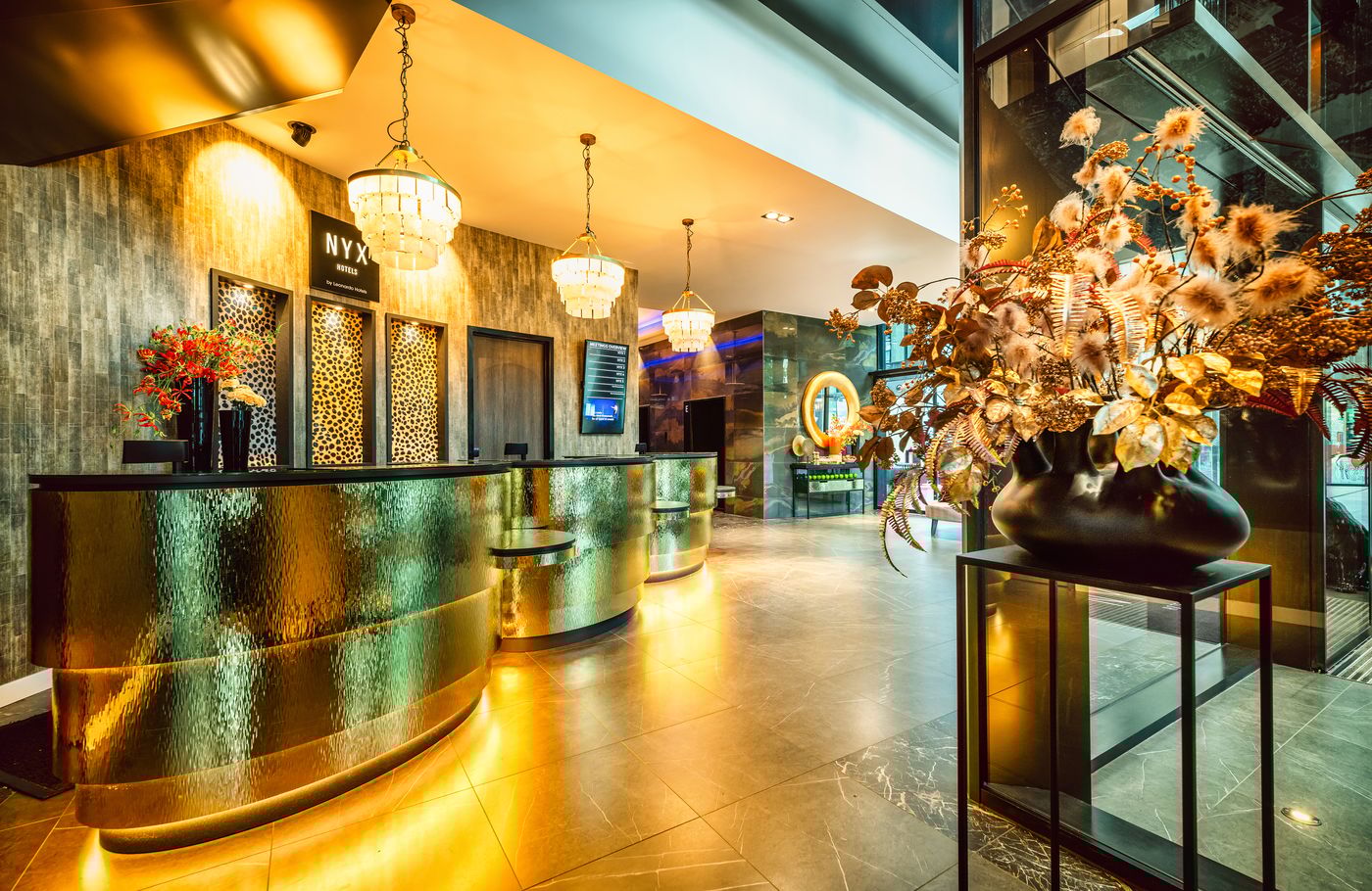 NYX-Hotel-Warsaw-by-Leonardo-Hotels-Lobby-14