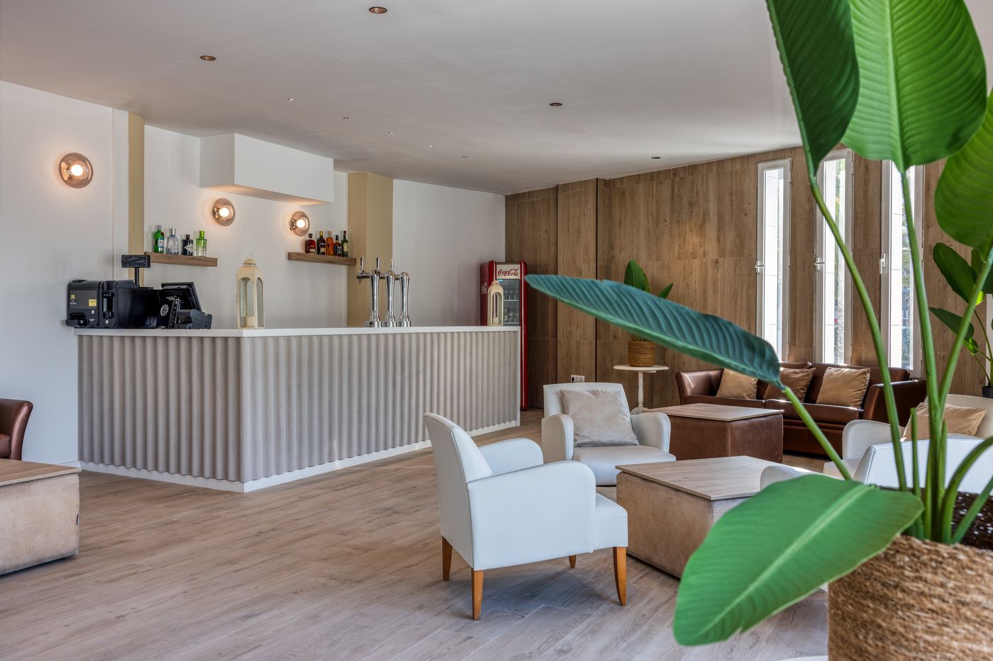 Ohtels-Gran-Hotel-Almeria-Bar-27