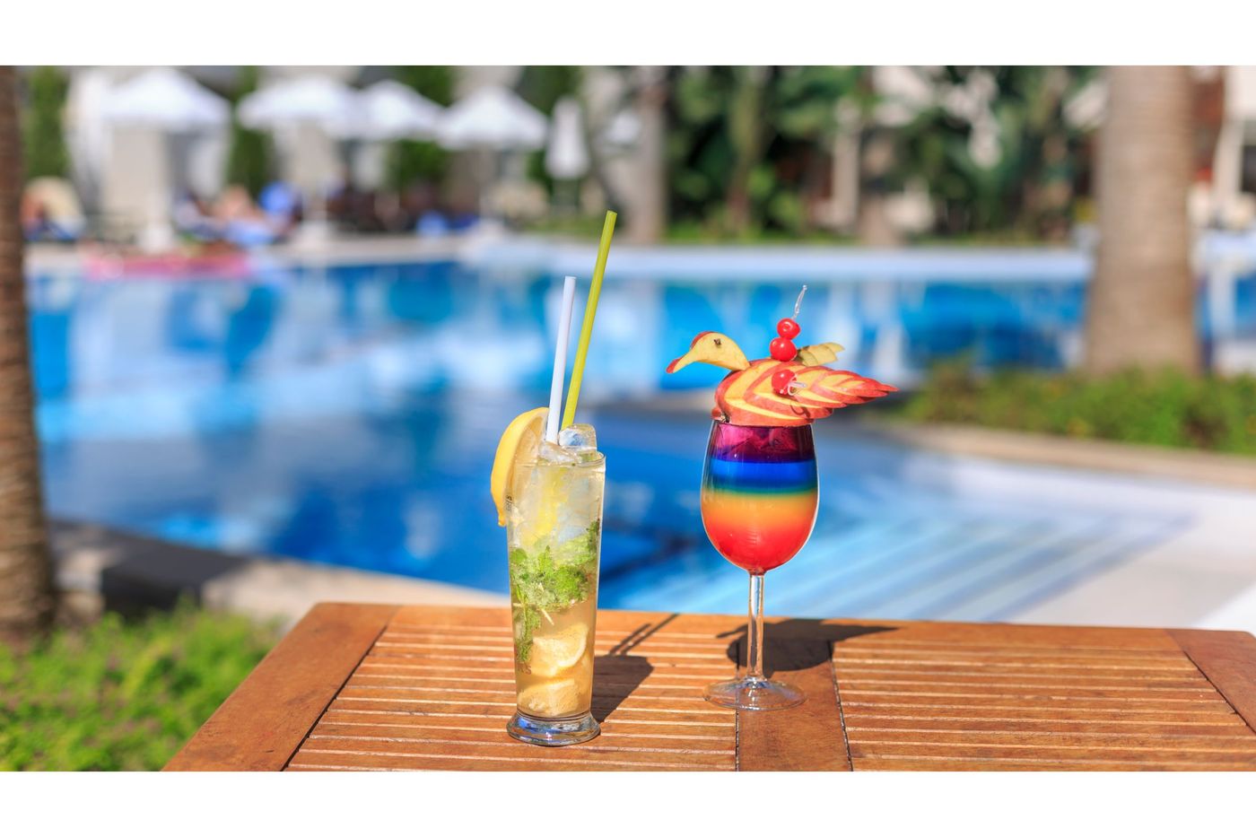 Side-Crown-Palace-Bar-13