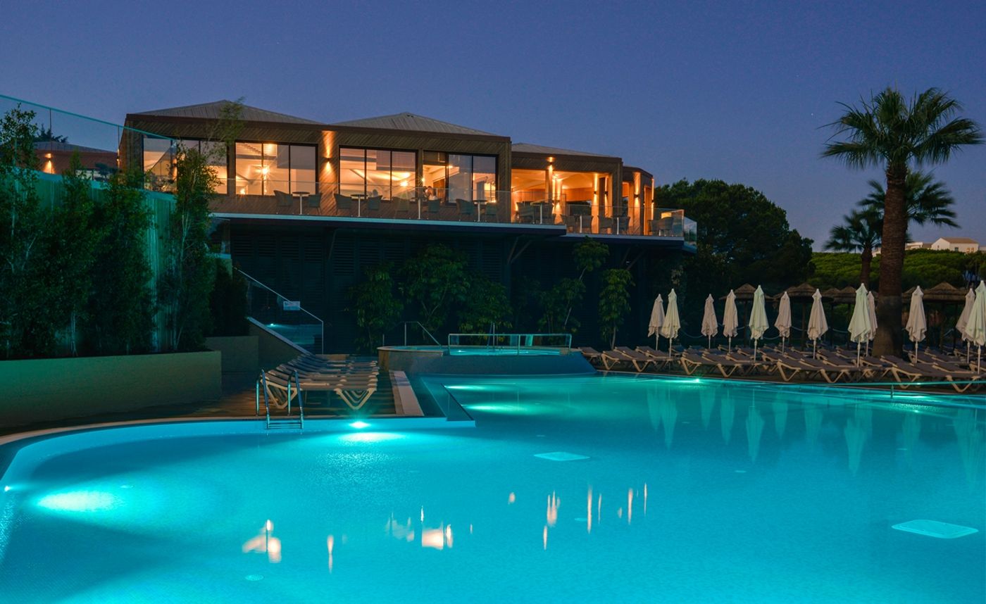 3HB-Falesia-Garden-Pool-3