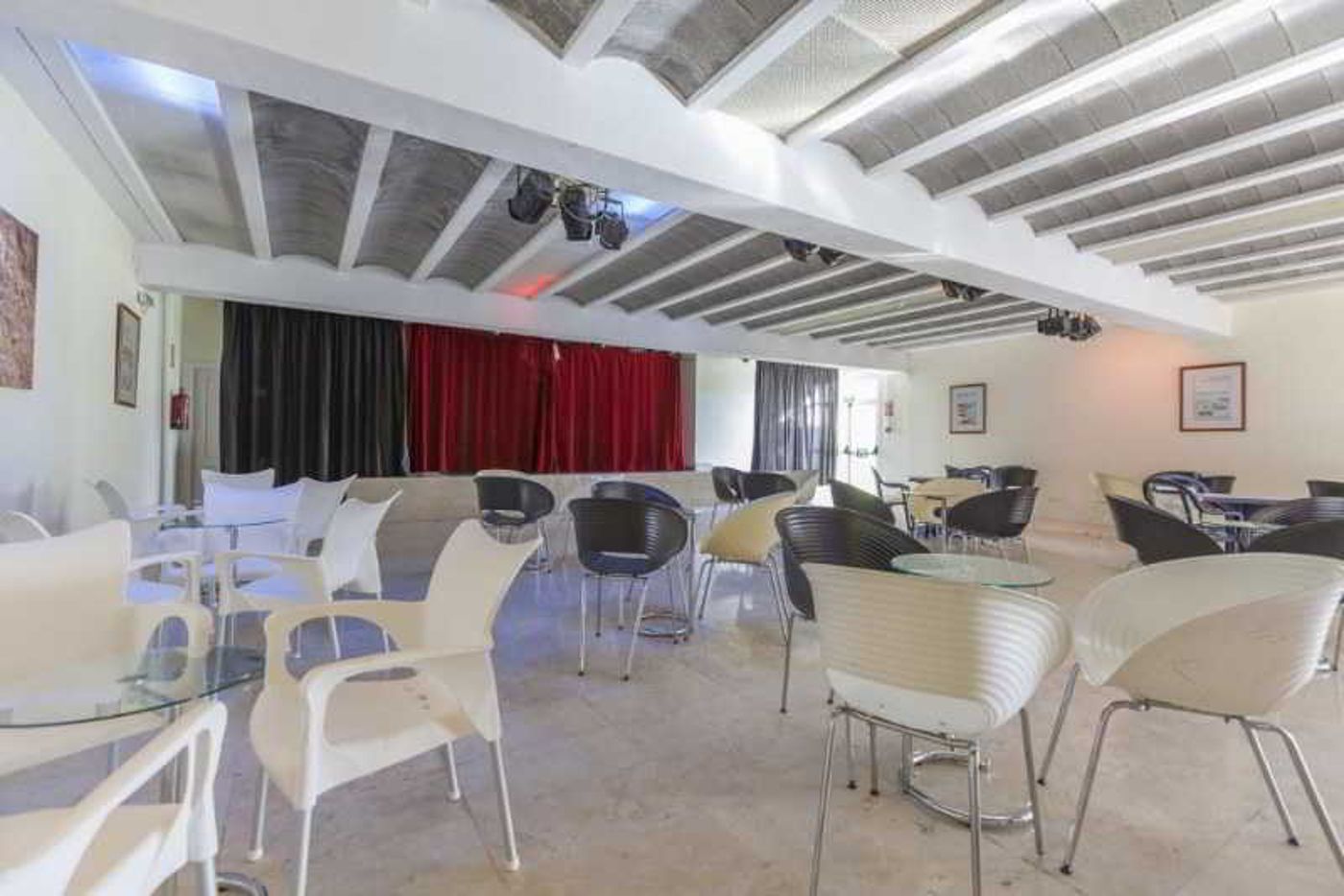 Sirenis-Hotel-Club-Siesta-Sports-and-Entertainment-23