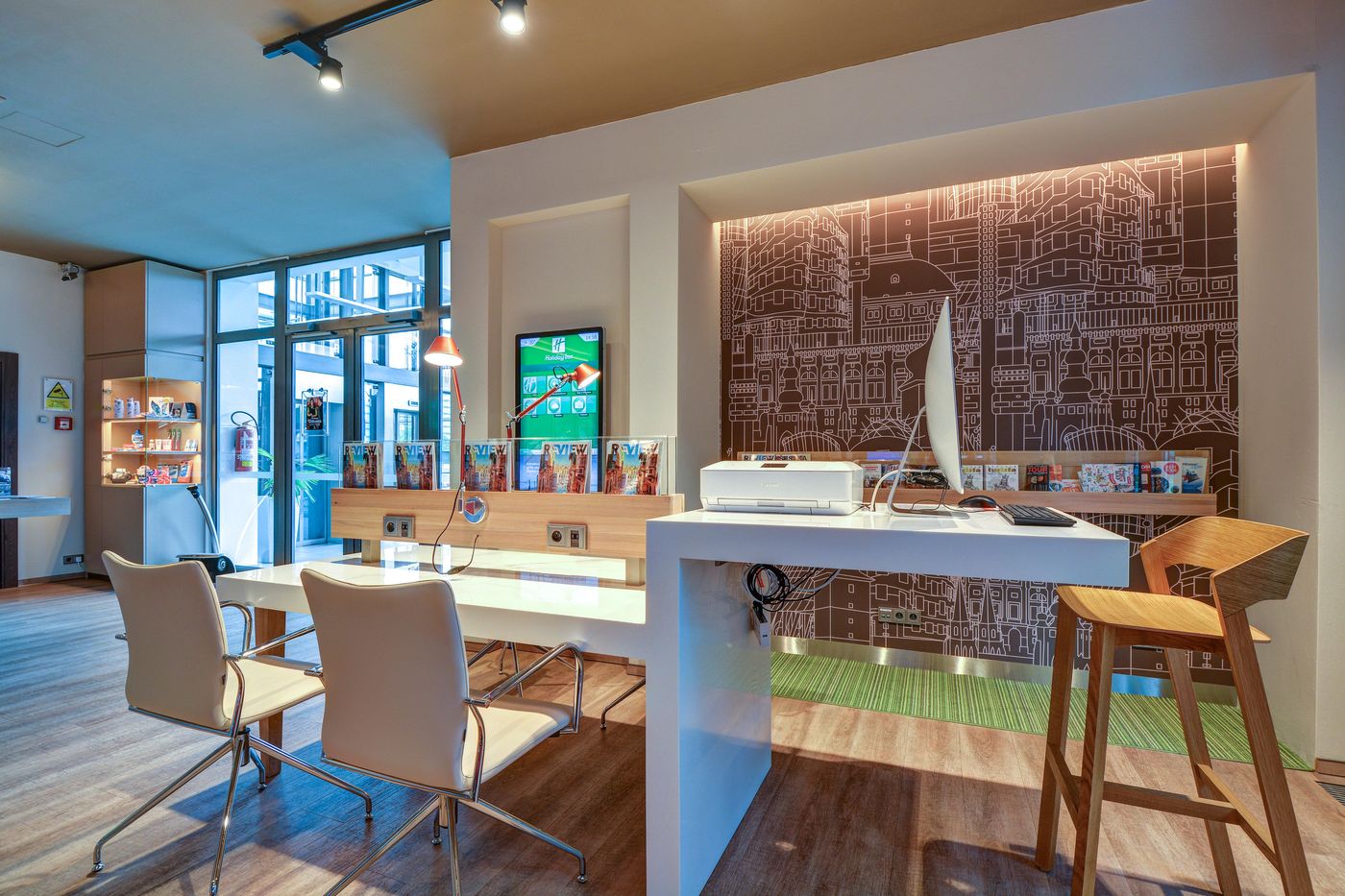 Holiday-Inn-Prague-Airport-General-view-10