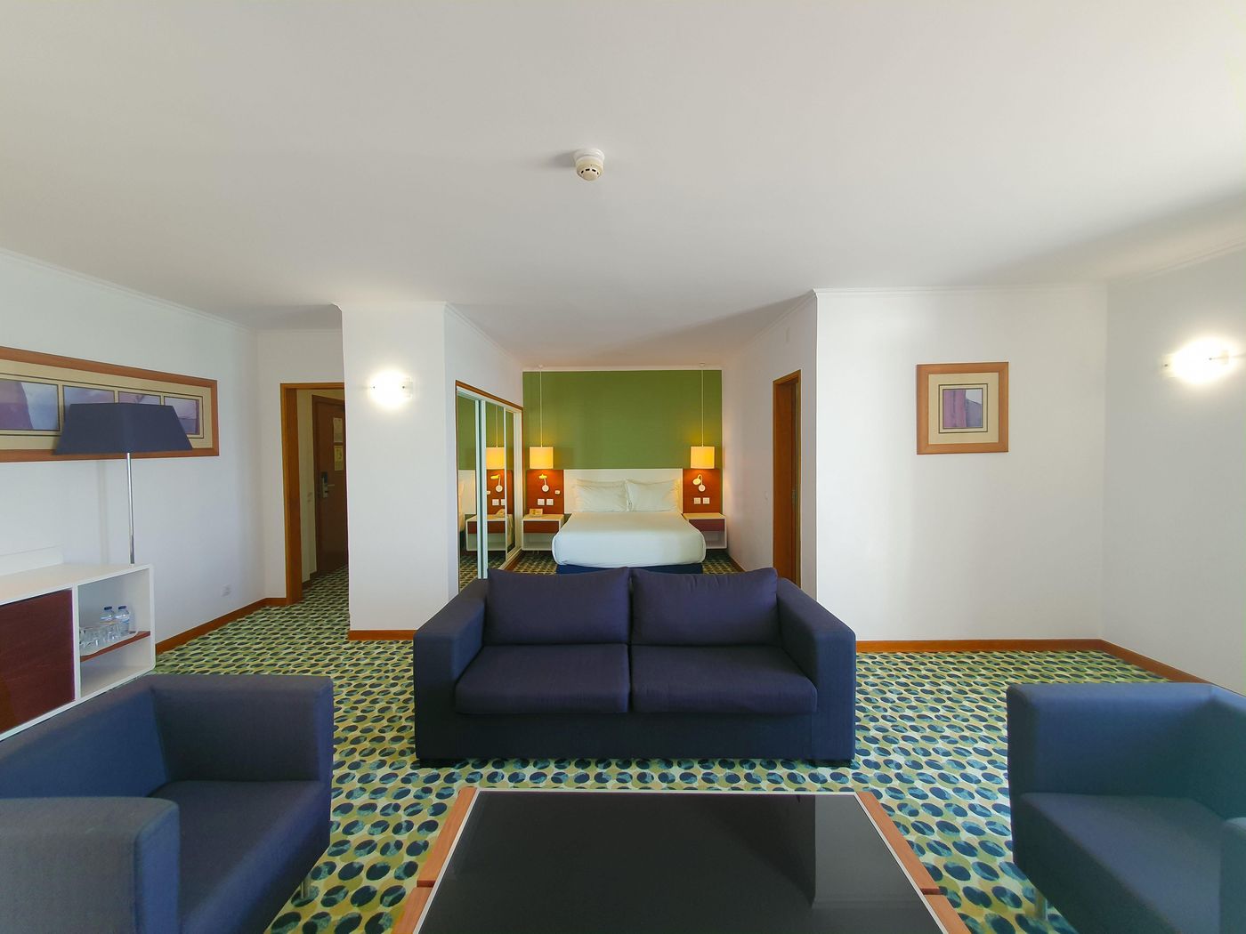 Holiday-Inn-Algarve-Room-17