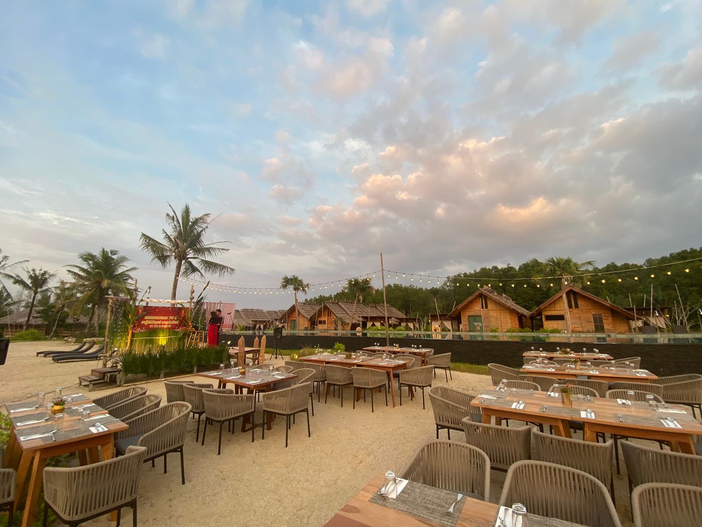 Venice-Krabi-Villa-Resort-Restaurant-12