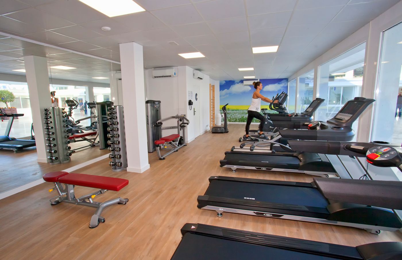 Hotel-Alay---Adults-Only-Sports-and-Entertainment-81