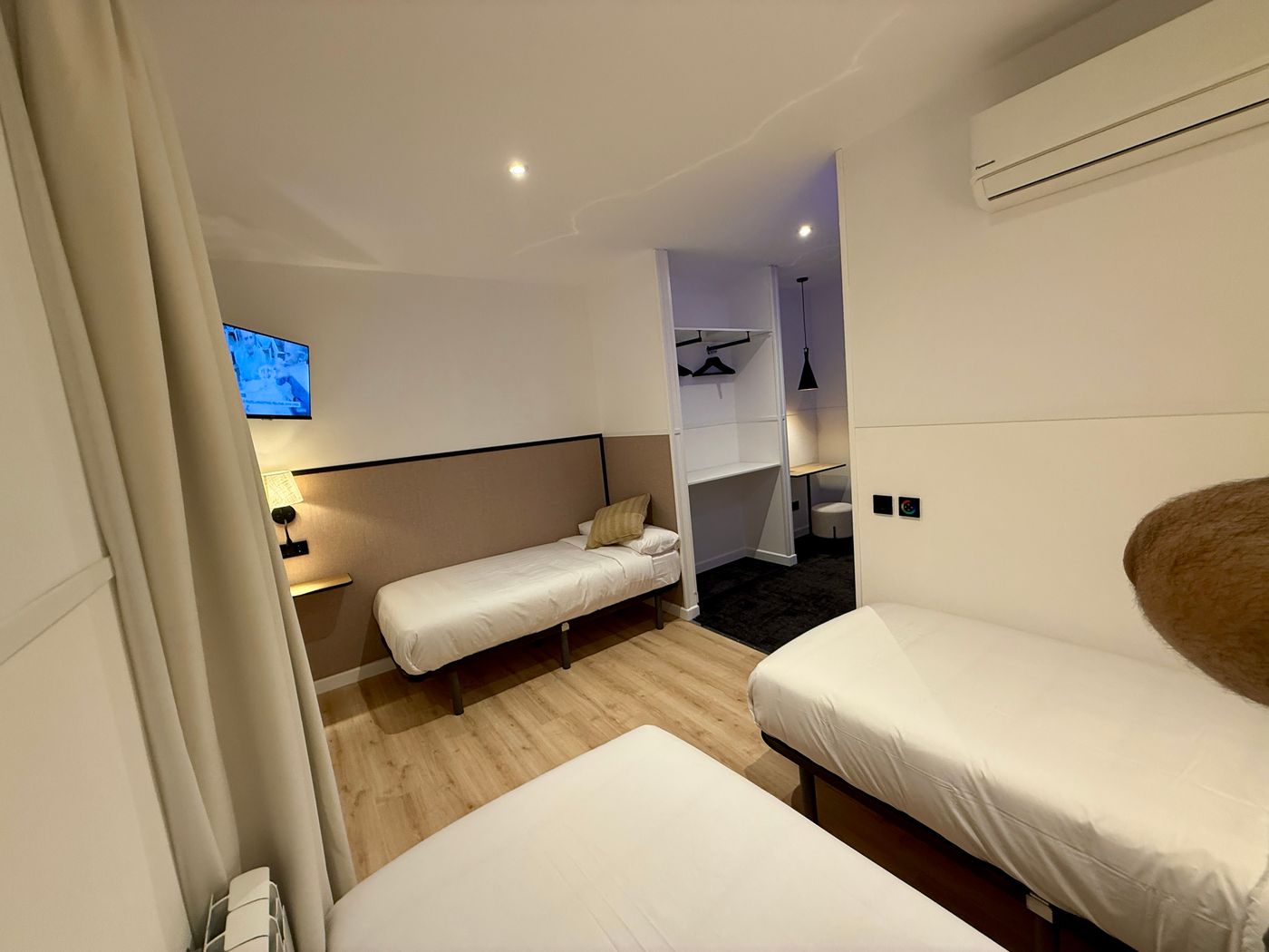 Mucho-Madrid-Room-22