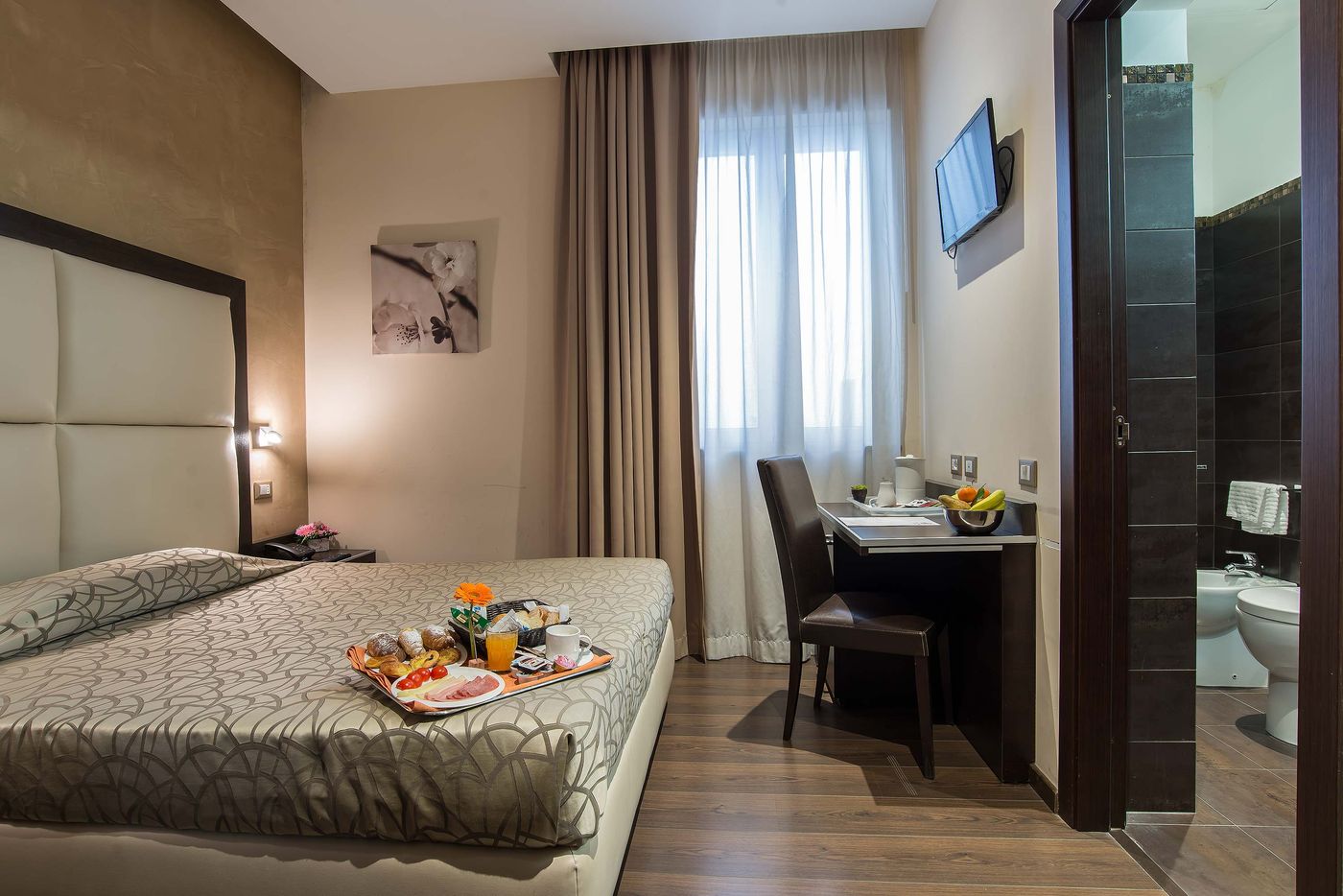 Catone-District-Hotel-Room-17