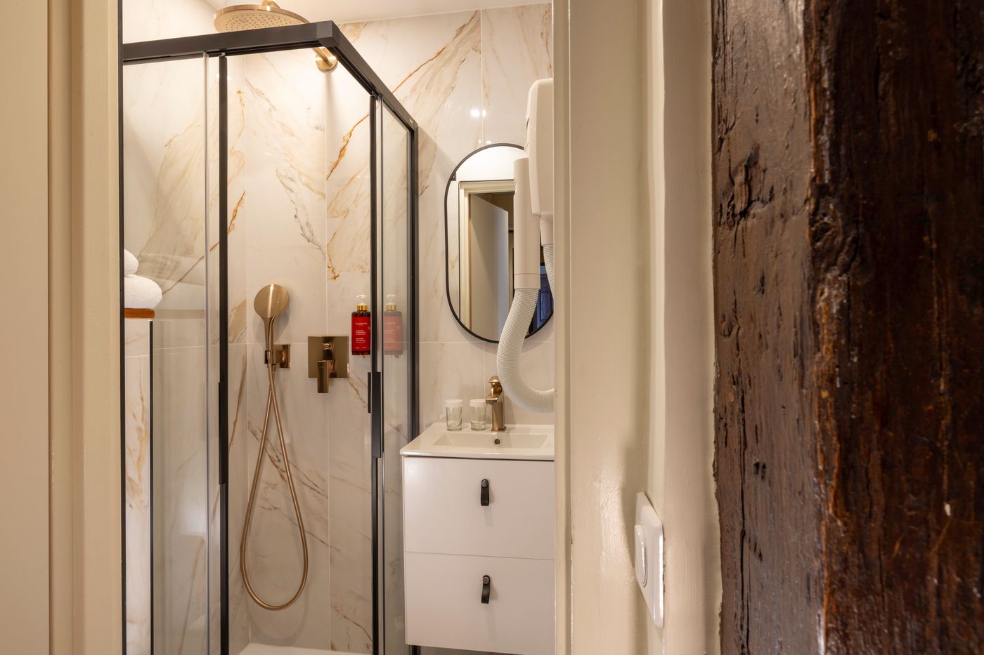 Hotel-Des-Marronniers-Room-35