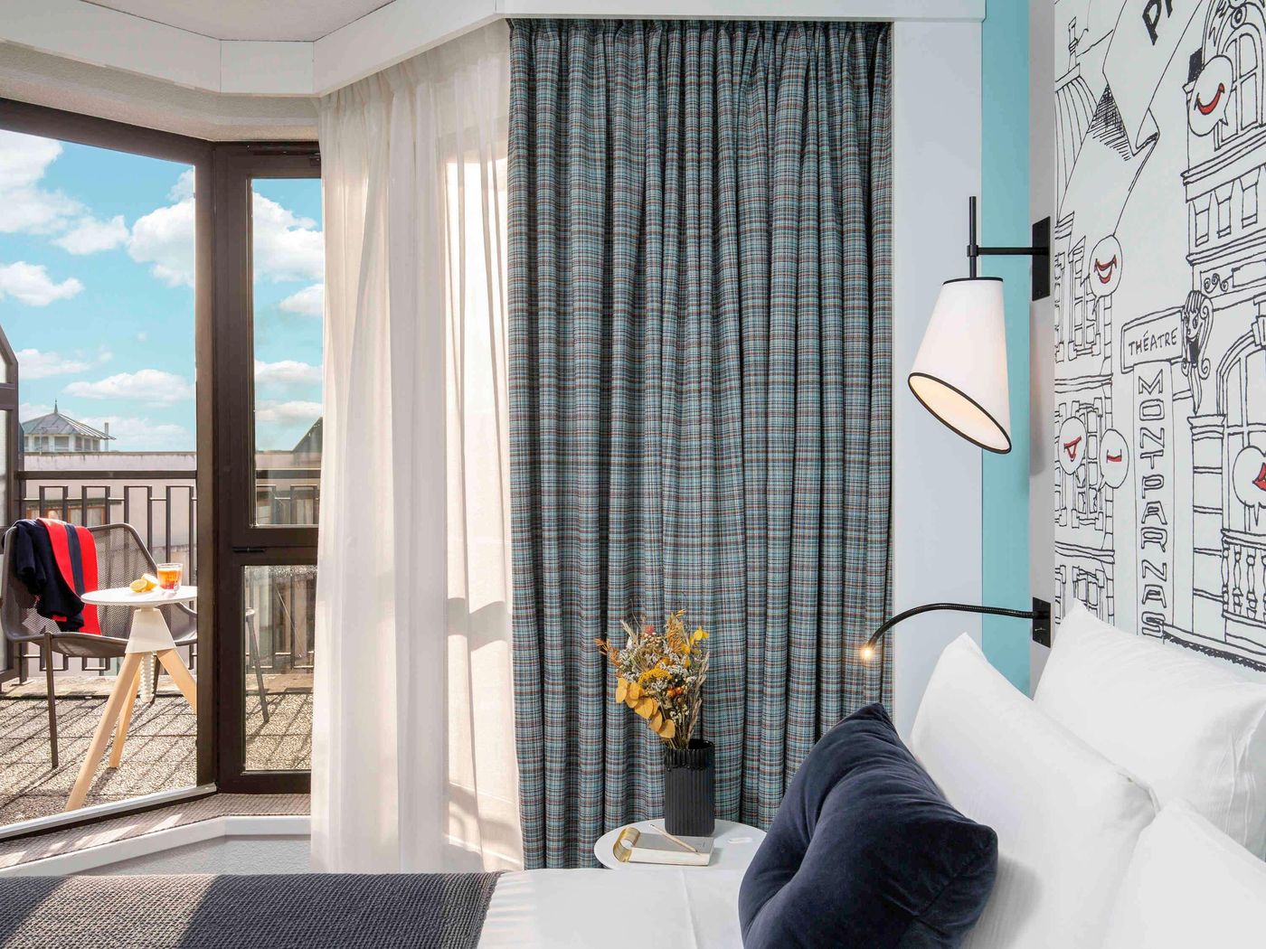 Hotel-Mercure-Paris-Gare-Montparnasse-Room-47
