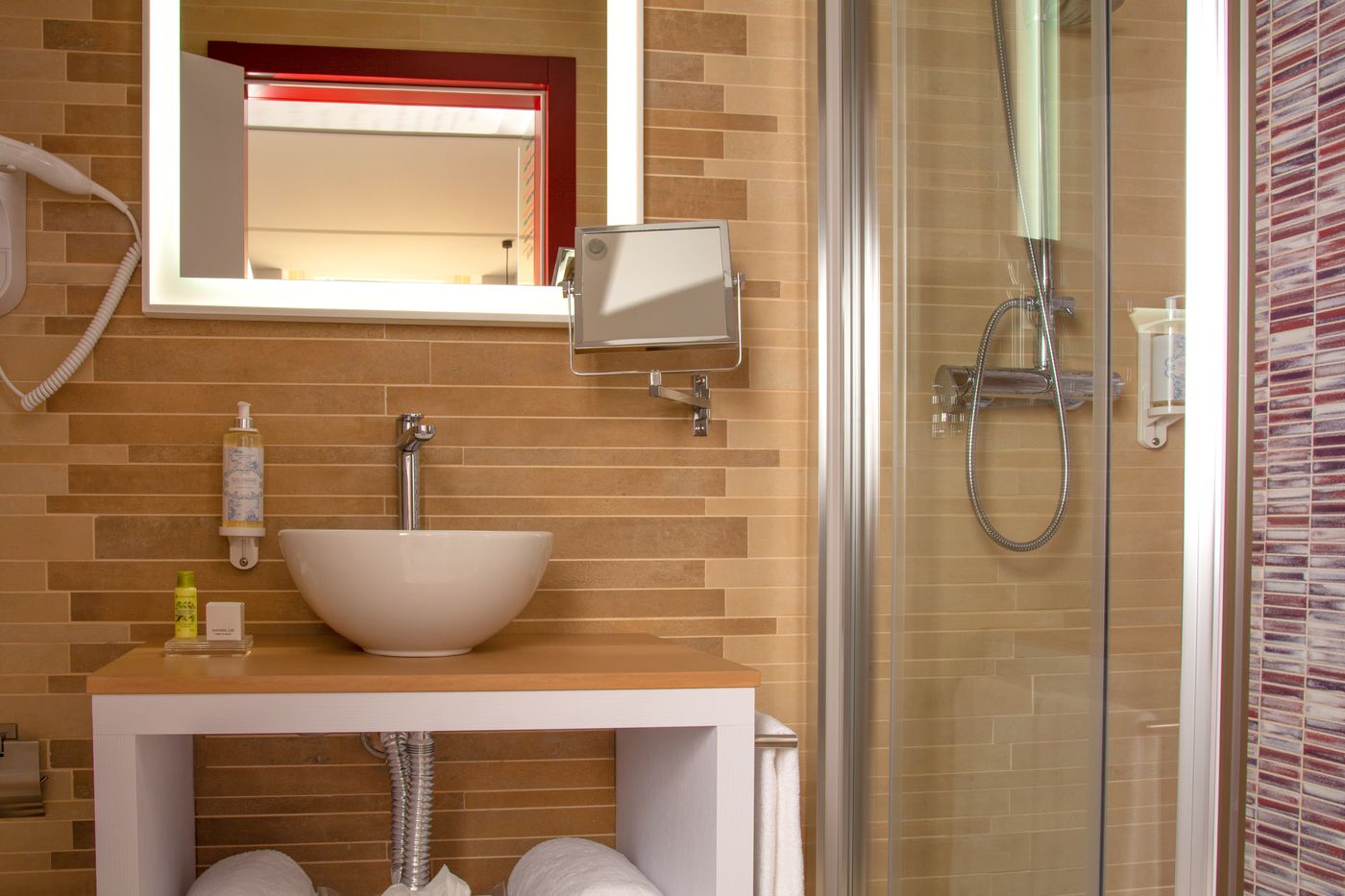 Be-Poet-Baixa-Hotel-Room-22