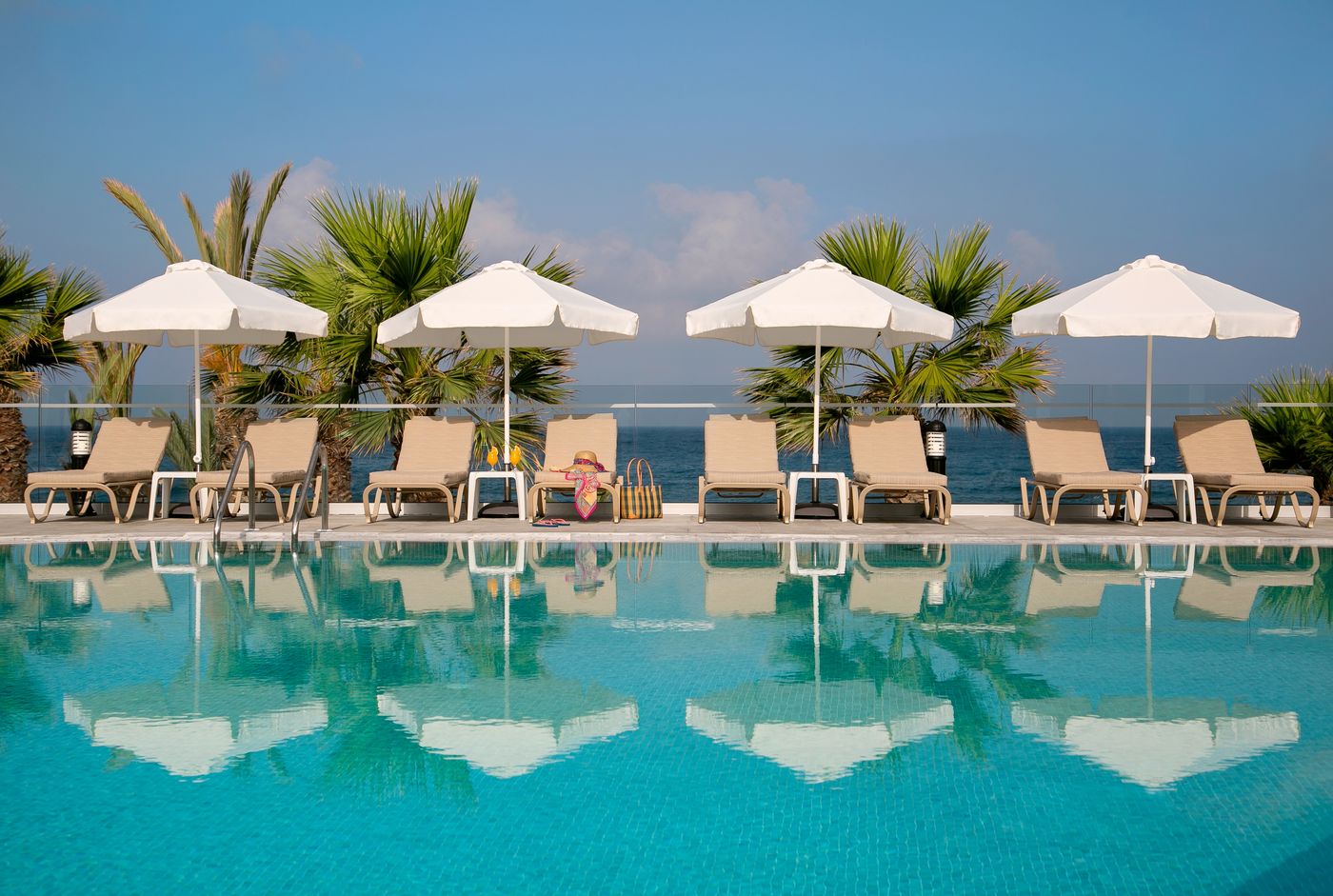 Louis-Paphos-Breeze-Pool-60