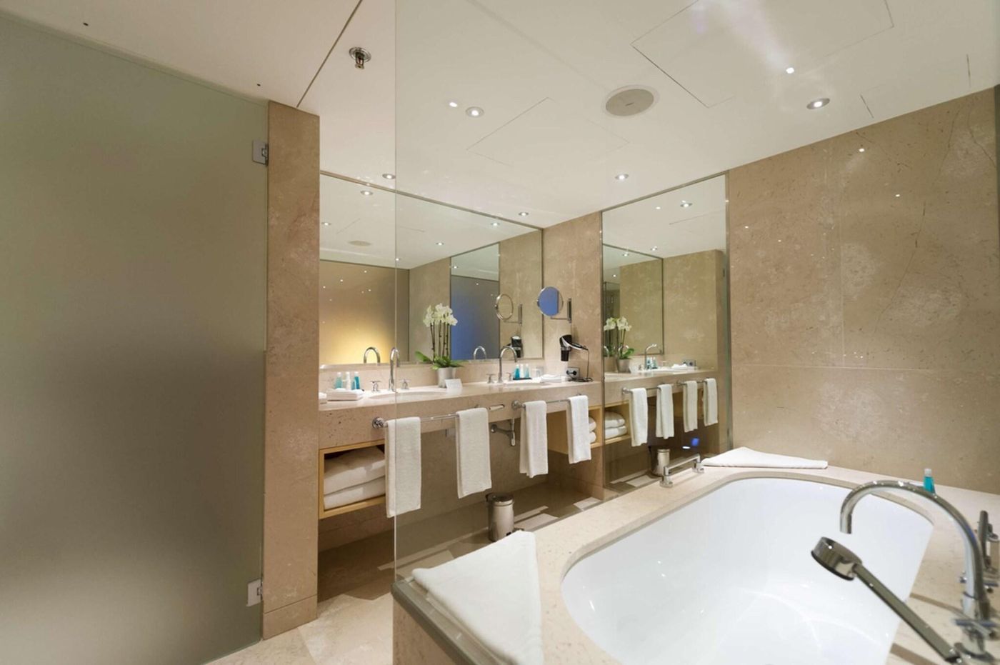 Steigenberger-Amsterdam-Airport-Room-29