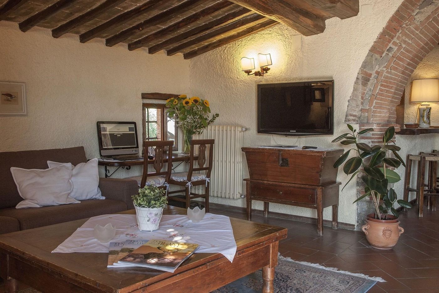 Colle-Etrusco-Salivolpi-Lobby-7