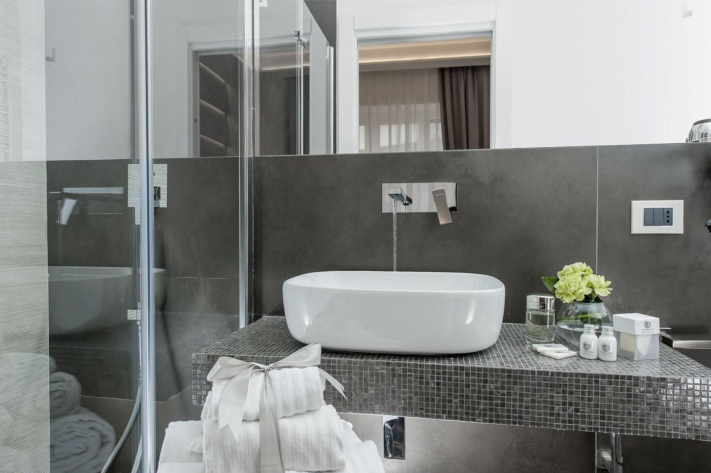 Vatican-Style-Room-27