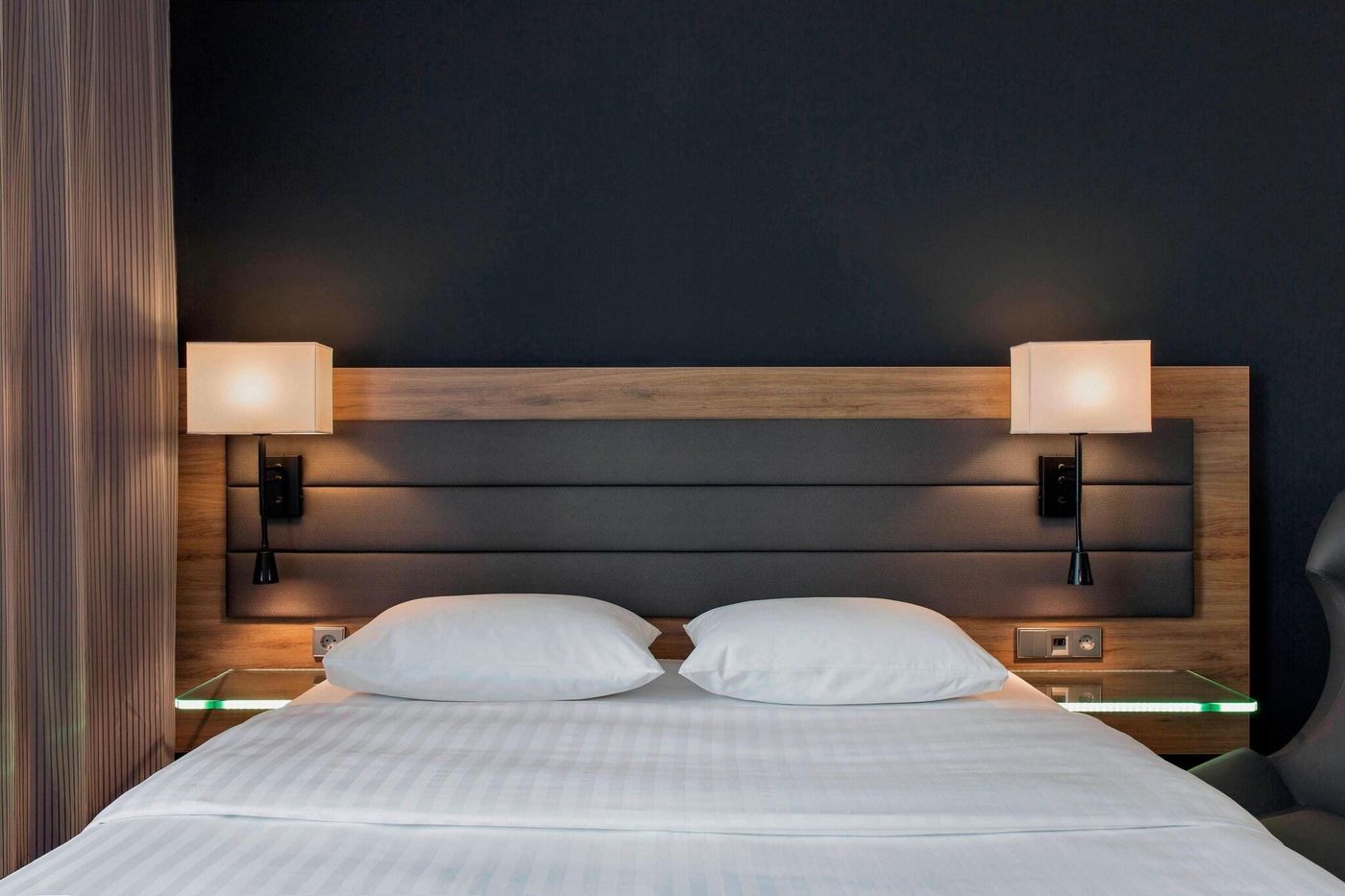 Moxy-Copenhagen-Sydhavnen-Room-30