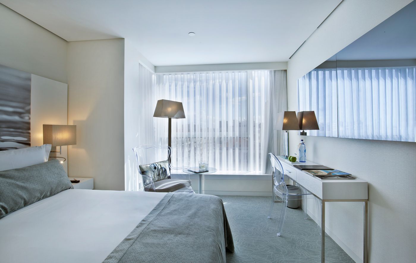 White-Lisboa-Room-17