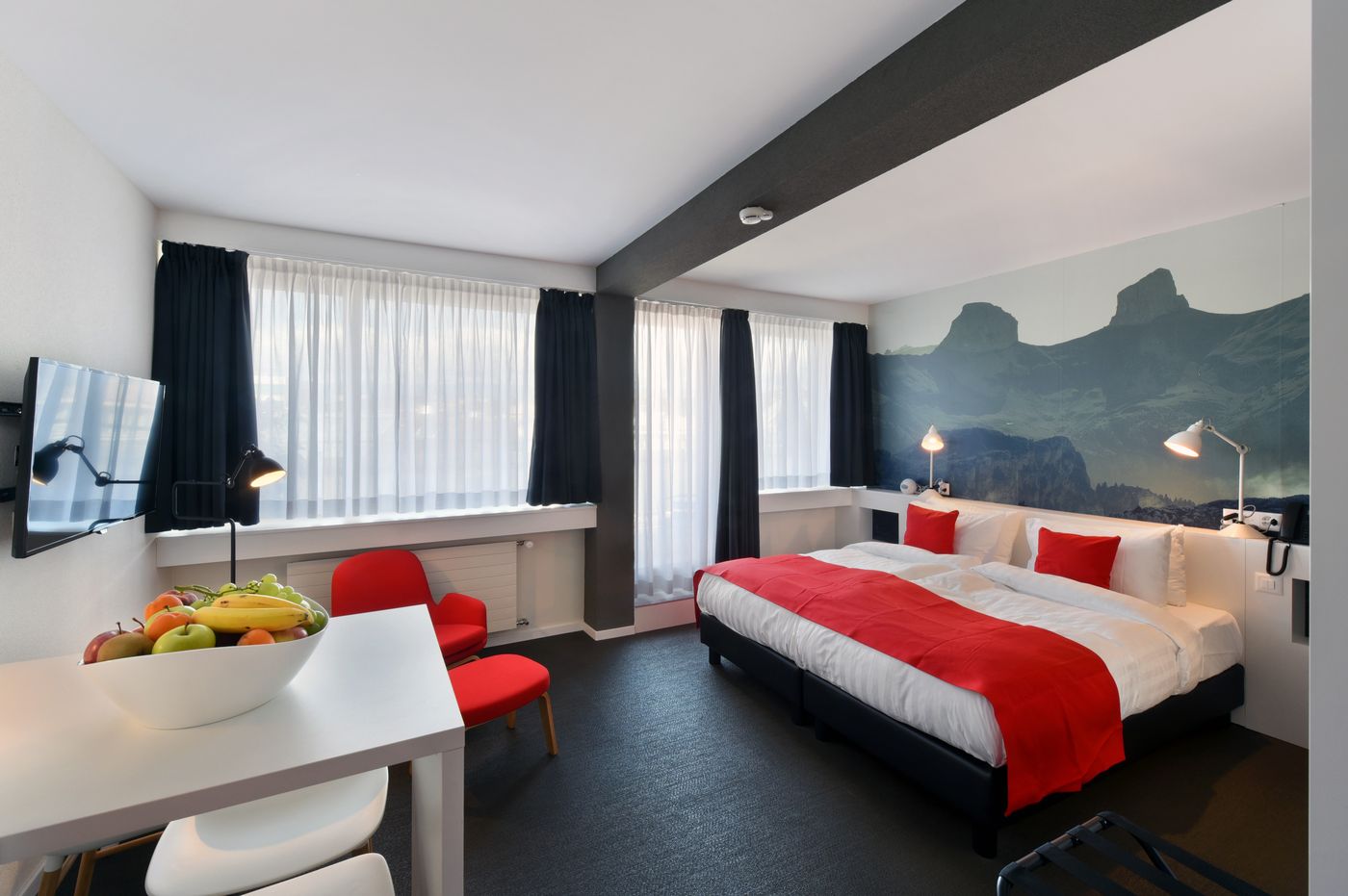 Home-Swiss-Hotel-Room-26