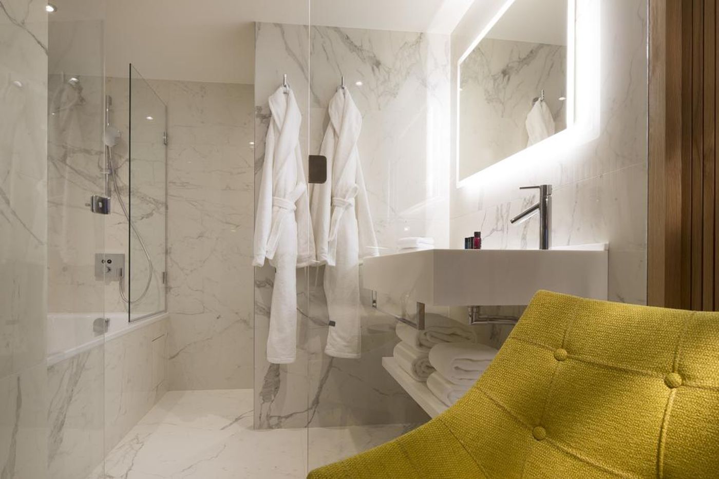 Drawing-Hotel-Room-21