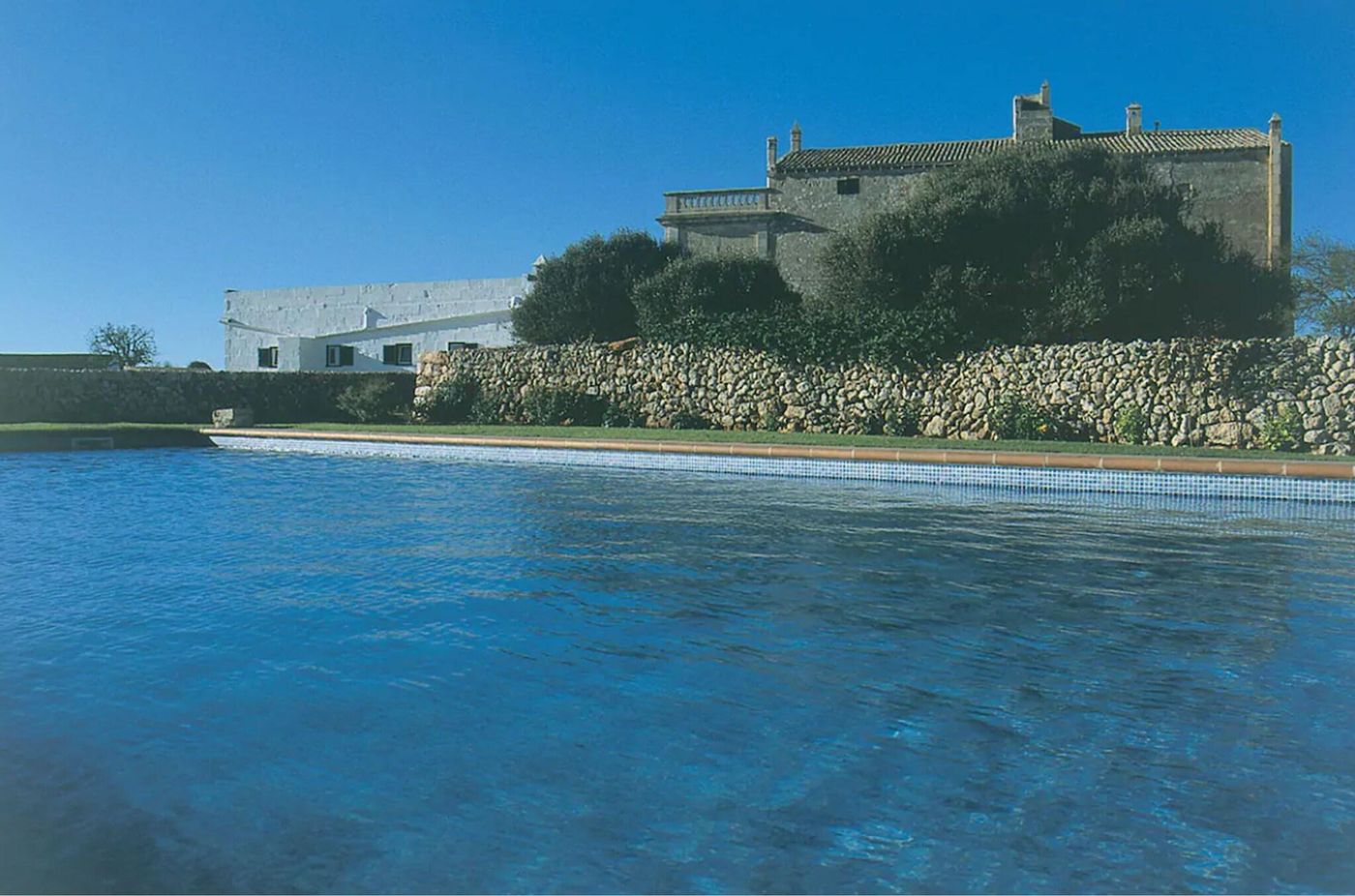 Alcaufar-Vell-Hotel---Restaurant-Pool-4