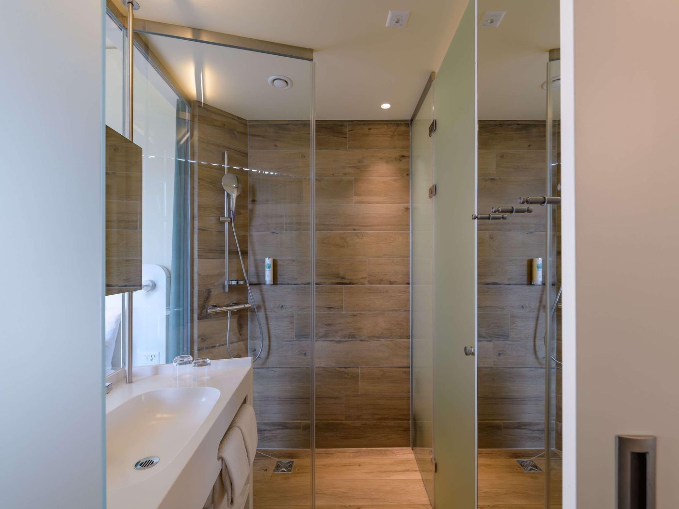 Mercure Zurich City-Switzerland-Zurich-Room-7