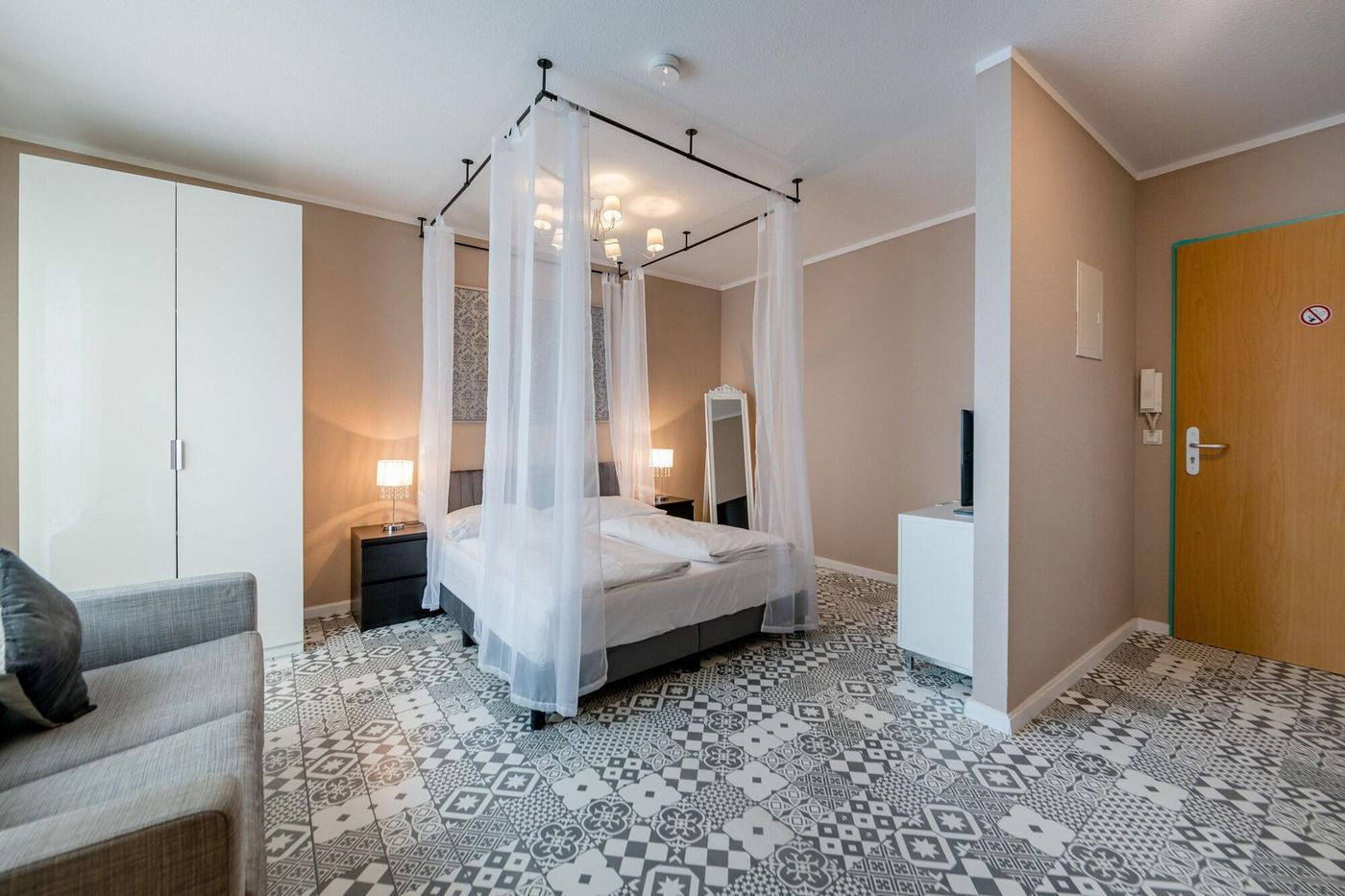 Aparthotel-Alma-Bonn-Room-6