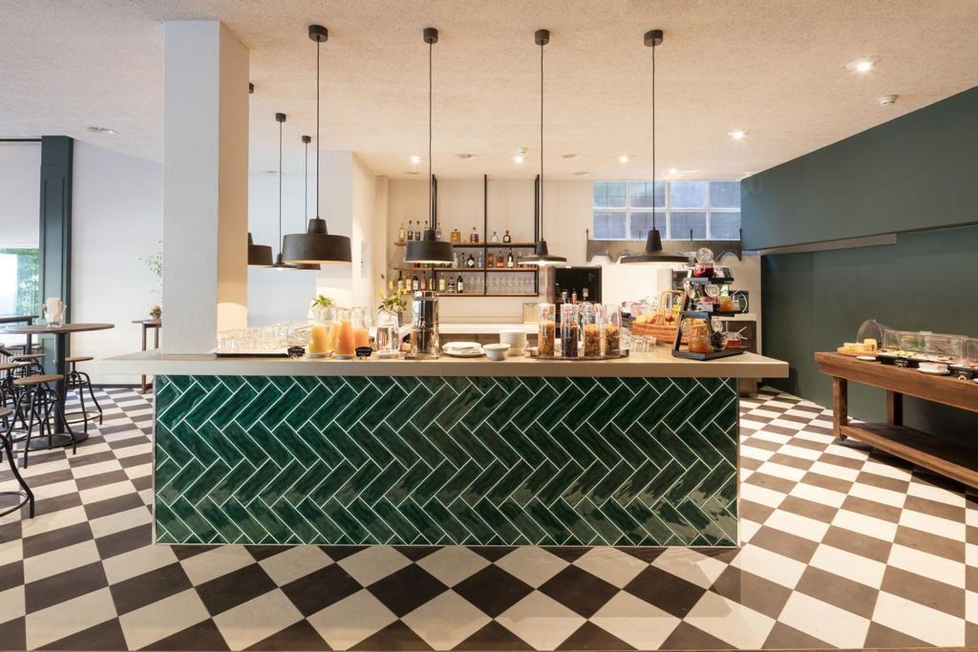 Leoneck Swiss Hotel-Switzerland-ZURICH-General view-9