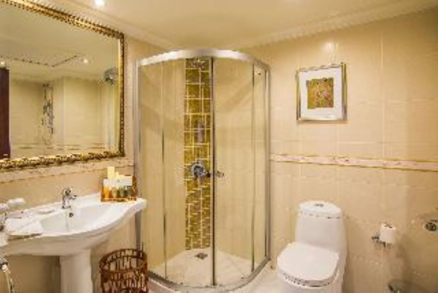 Excelsior-Grand-Hotel-Room-54