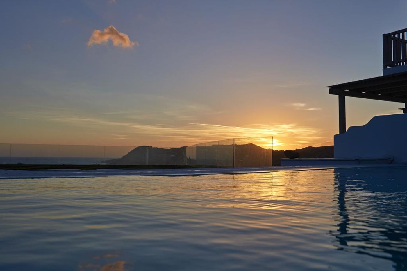 Myconian Imperial Hotel