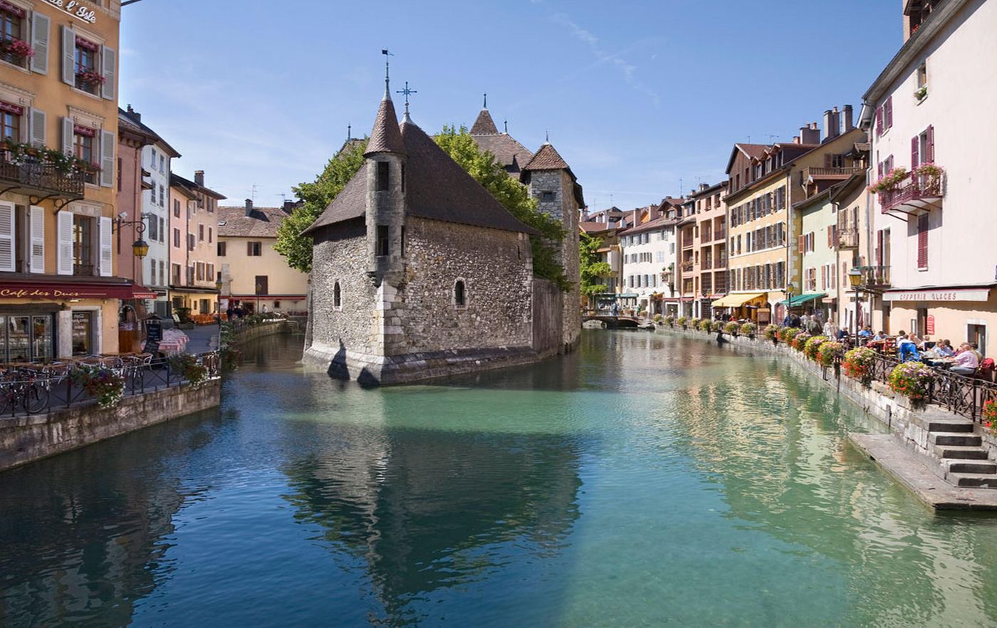 Ibis Styles Annecy Centre Gare-France-Annecy-General view-1