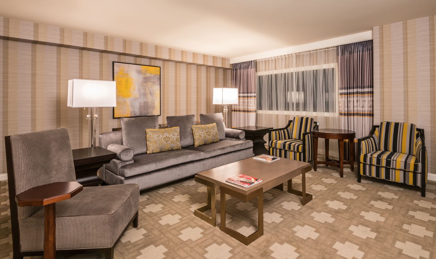 Caesars-Palace-Room-19