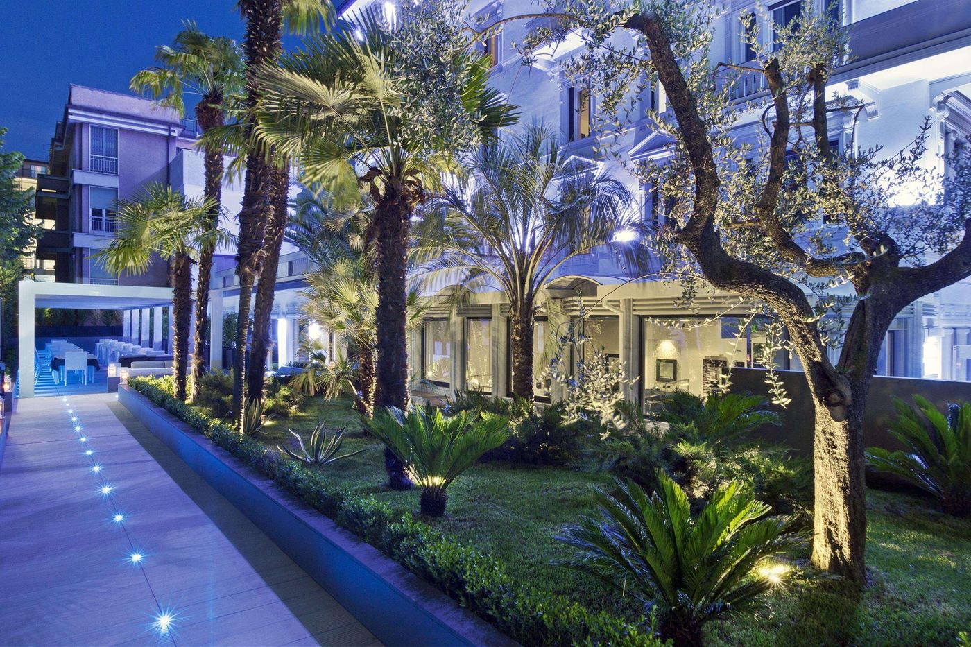 Lhp-Montecatini-Palace---Spa-General-view-2