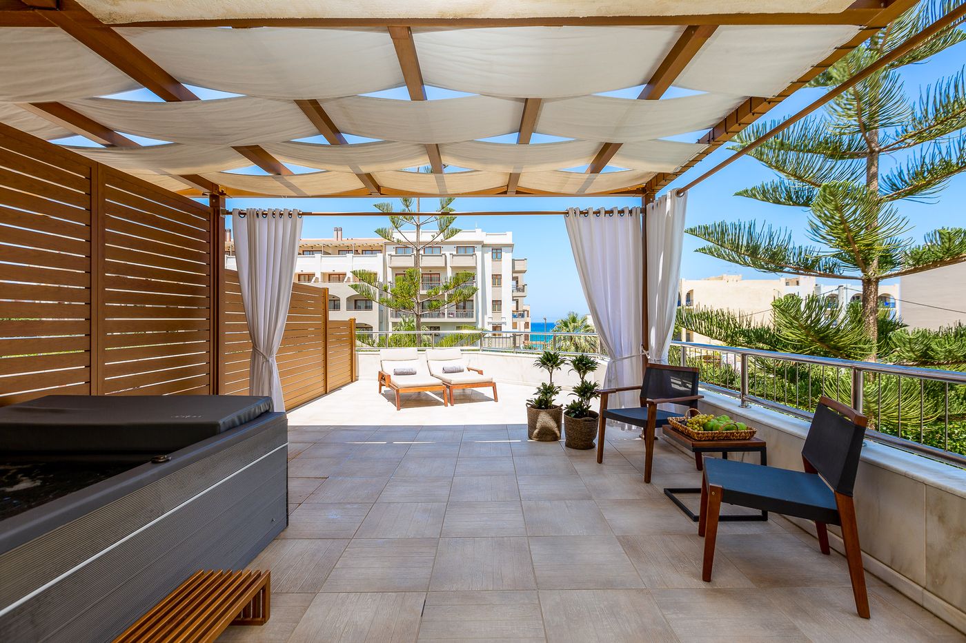 Theartemis-Palace-Room-93