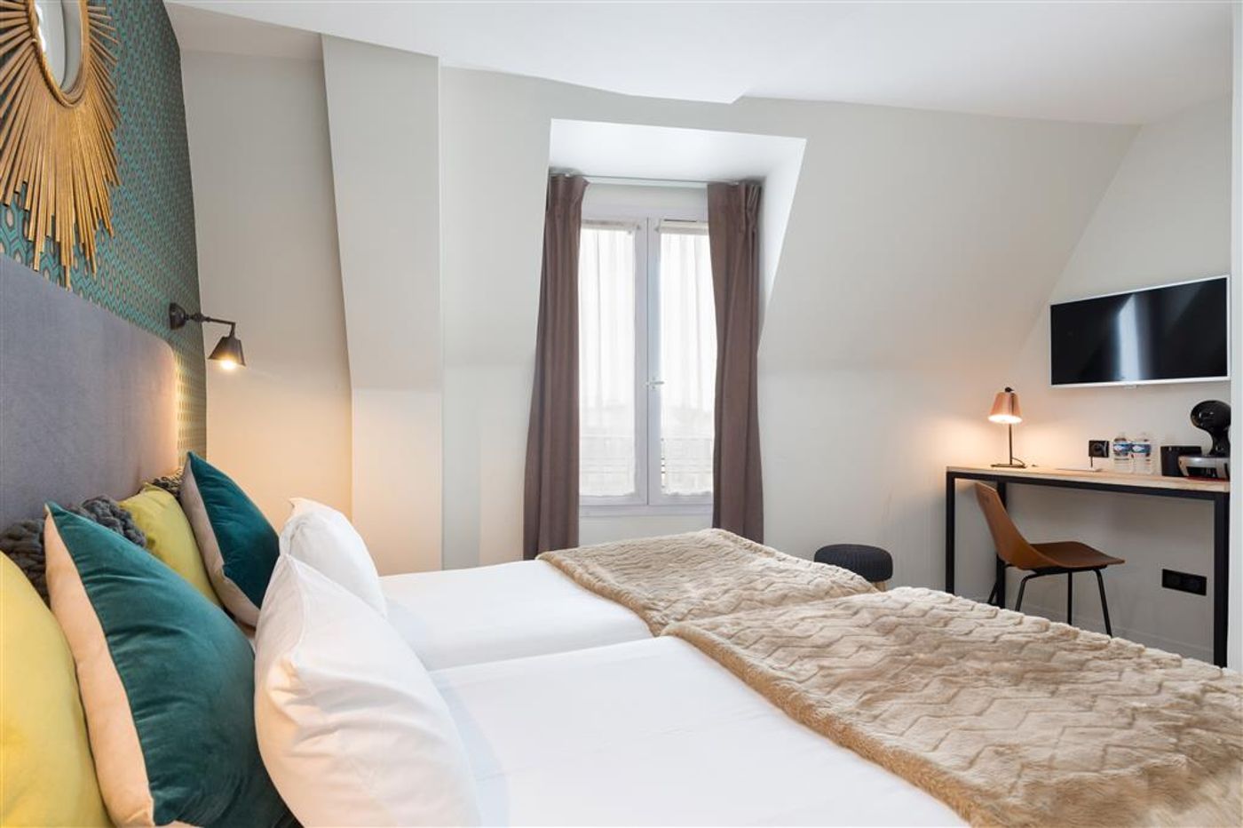 Hotel-Ohm-by-happy-culture-Room-4