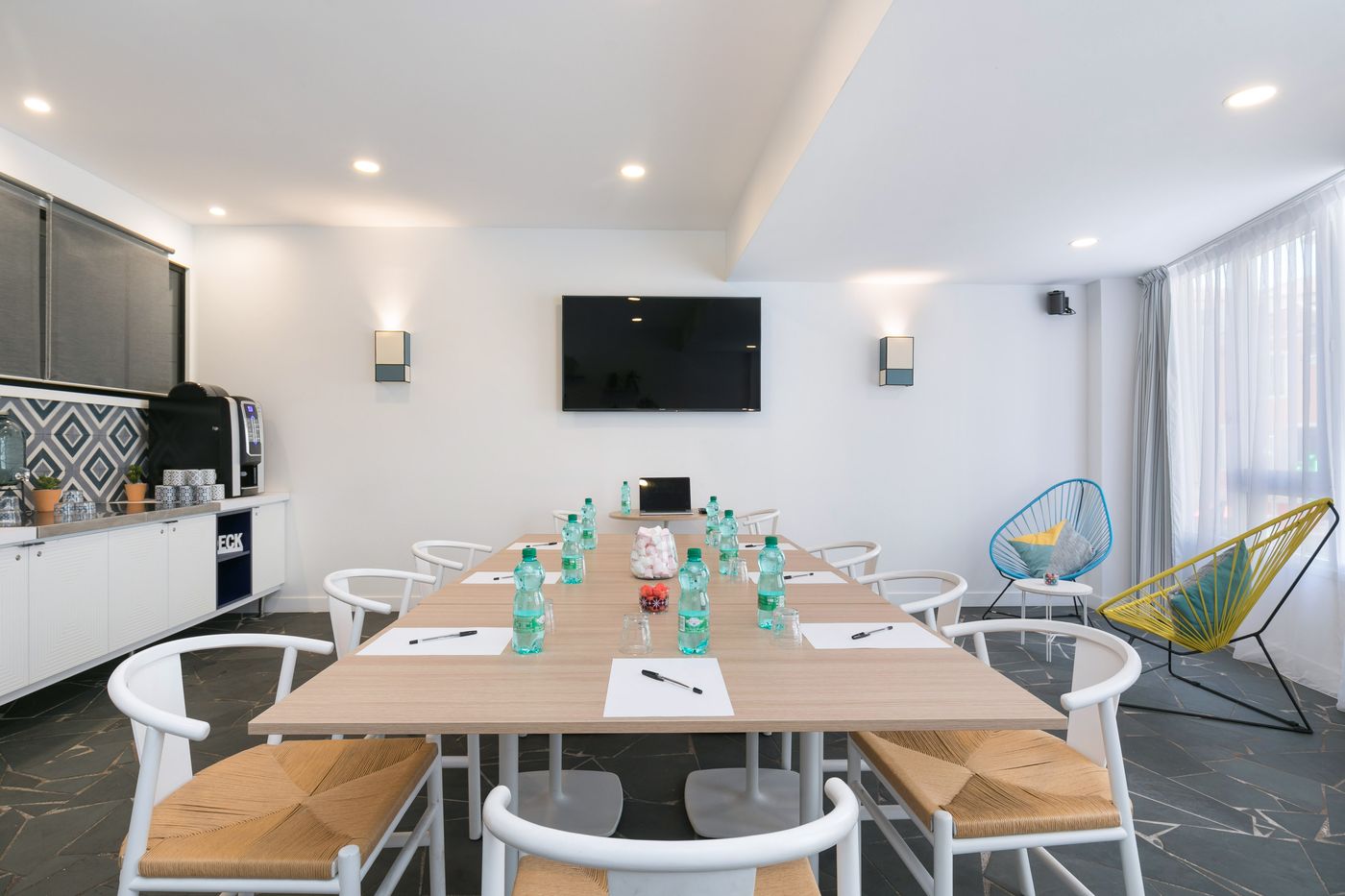 The-Deck-Hotel-by-HappyCulture-Conferences-25