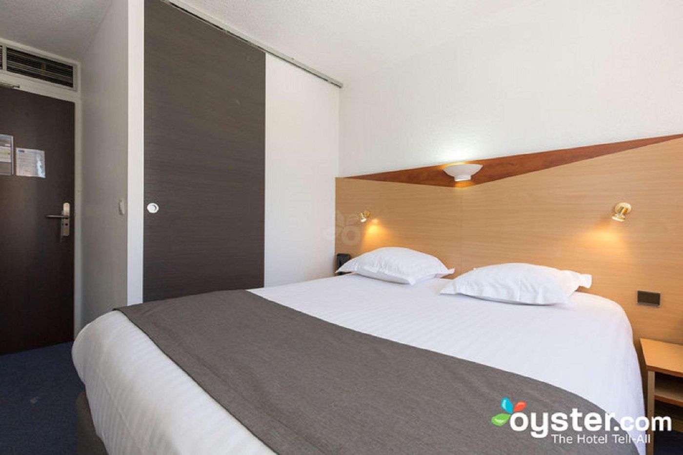 Kyriad-Nice-Ouest-Stade-Saint-Isidore-Room-13