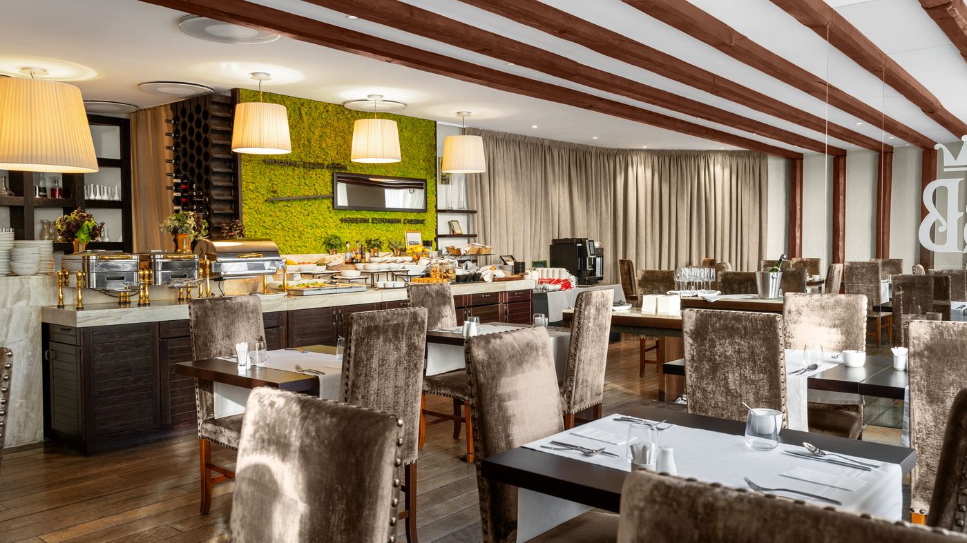 Rixwell-Collection-Savoy-Boutique-Hotel-Restaurant-38