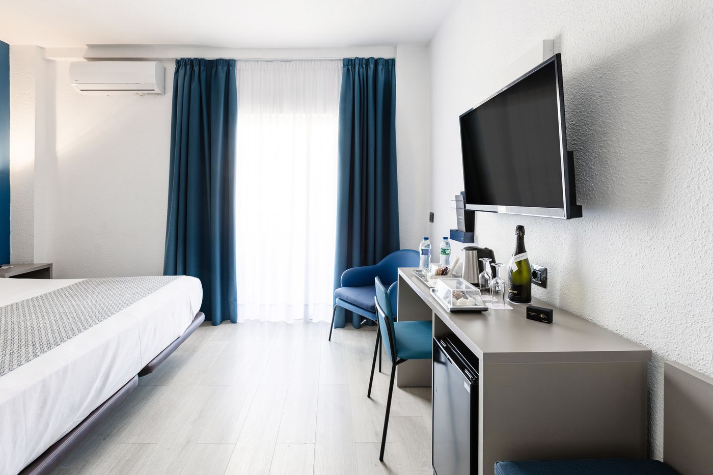 Catalonia-Punta-del-Rey-Room-22