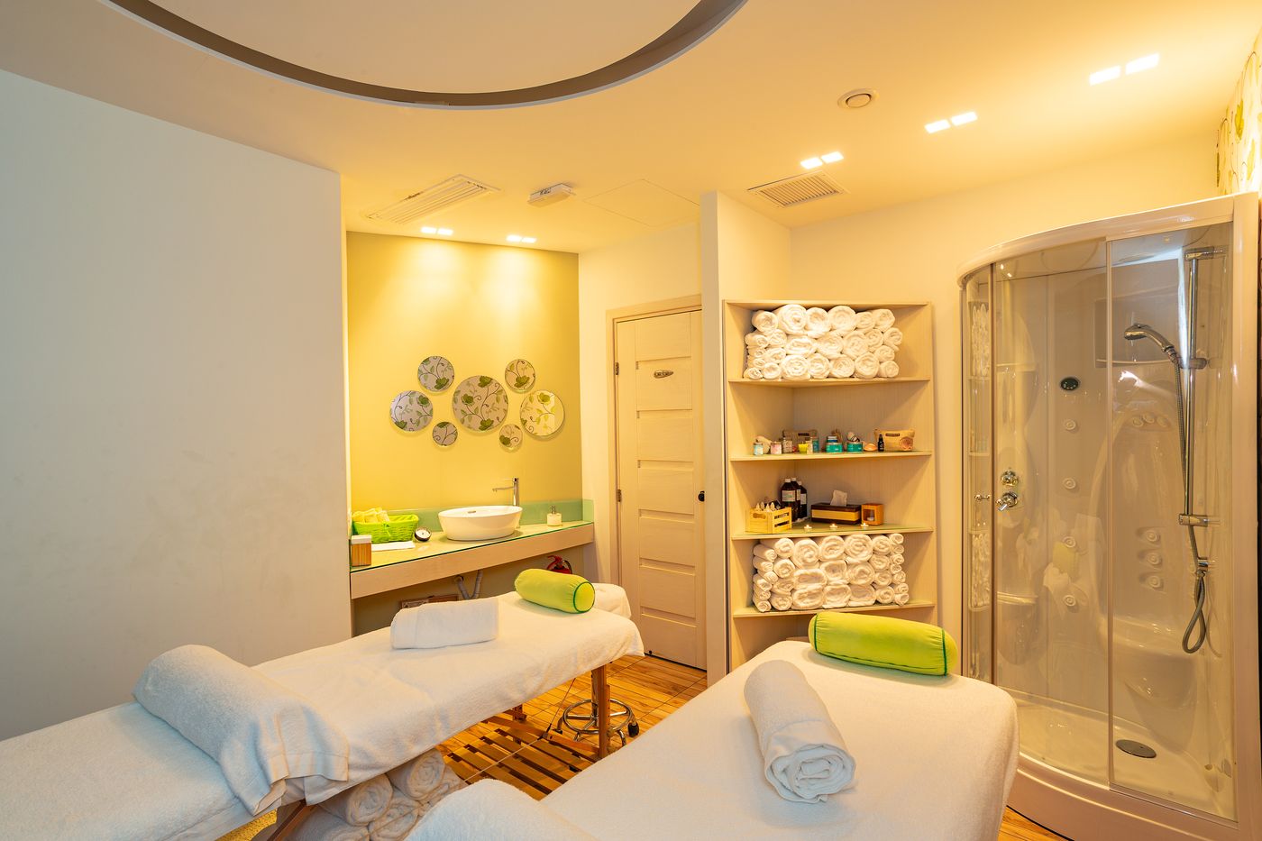 Kipriotis---Adults-Only-Sports-and-Entertainment-43