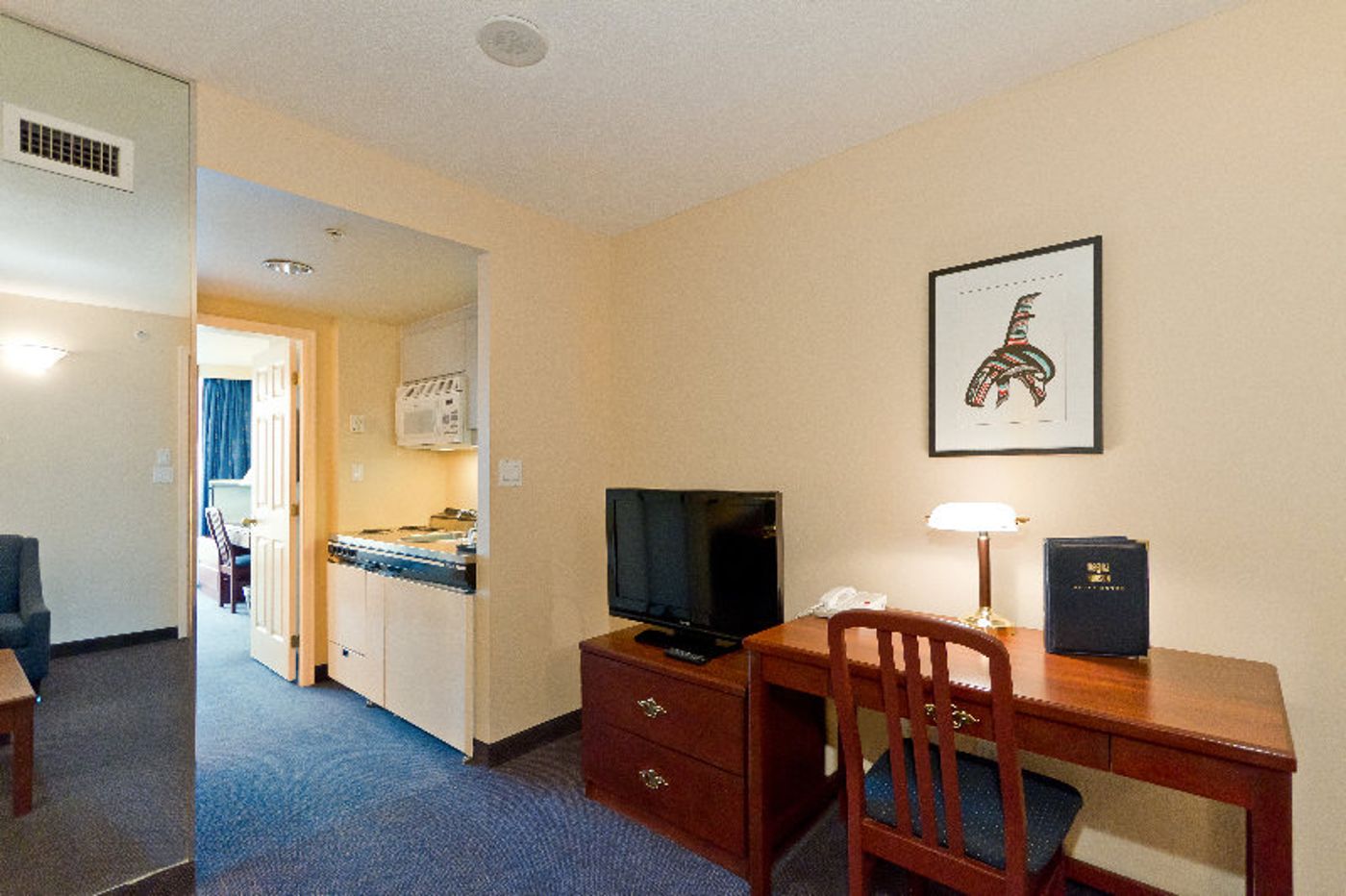 Rosedale-On-Robson-Suites-Hotel-Room-34