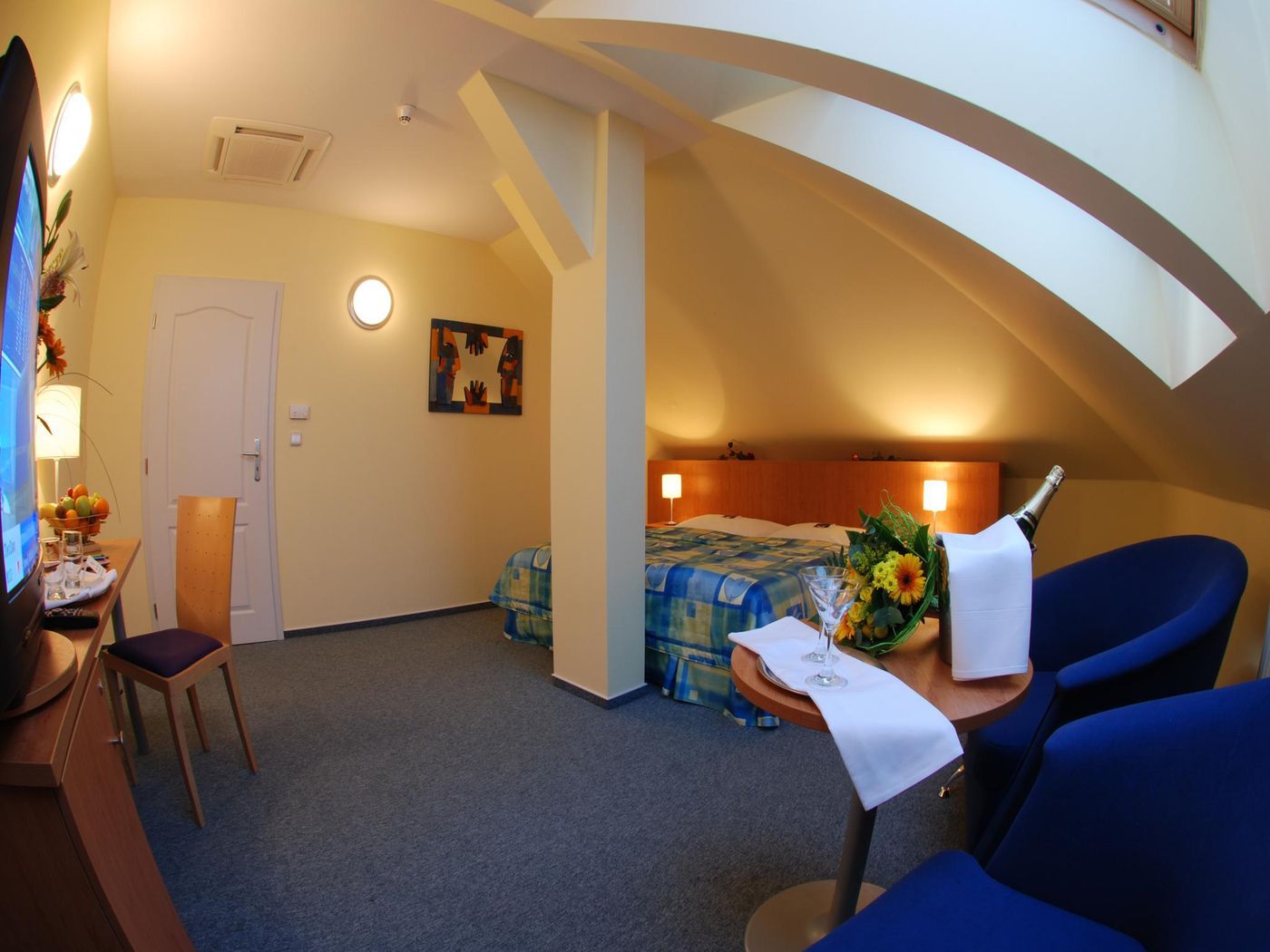 EA-Hotel-Tosca-Room-31