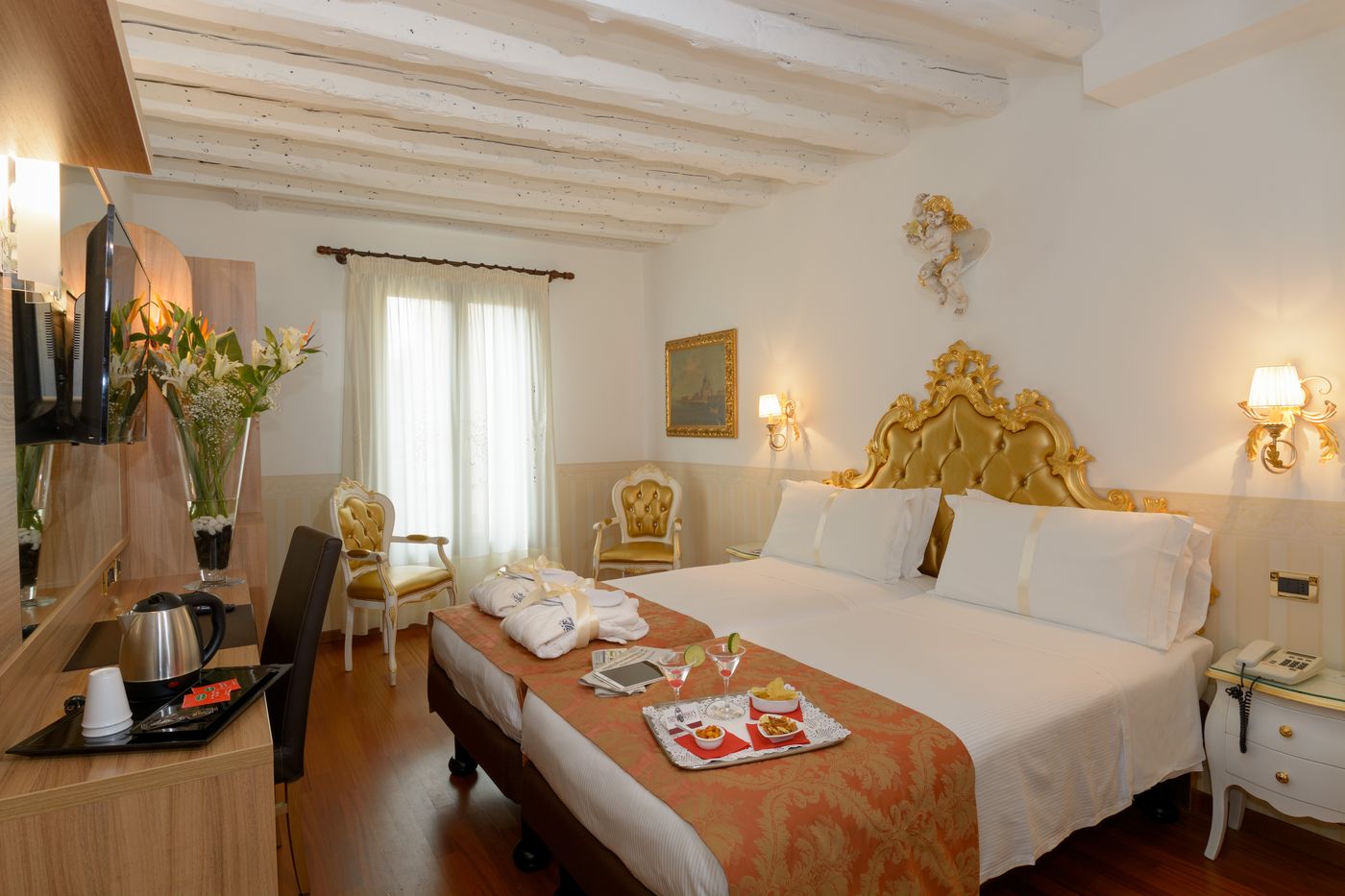 Unahotels-Ala-Venezia--Adults-16--Room-21
