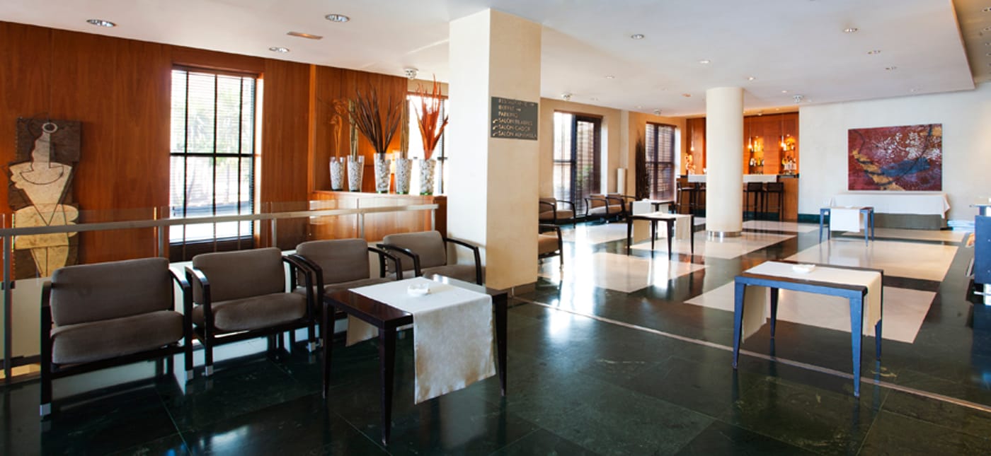 NH-Ciudad-de-Almeria-Bar-22